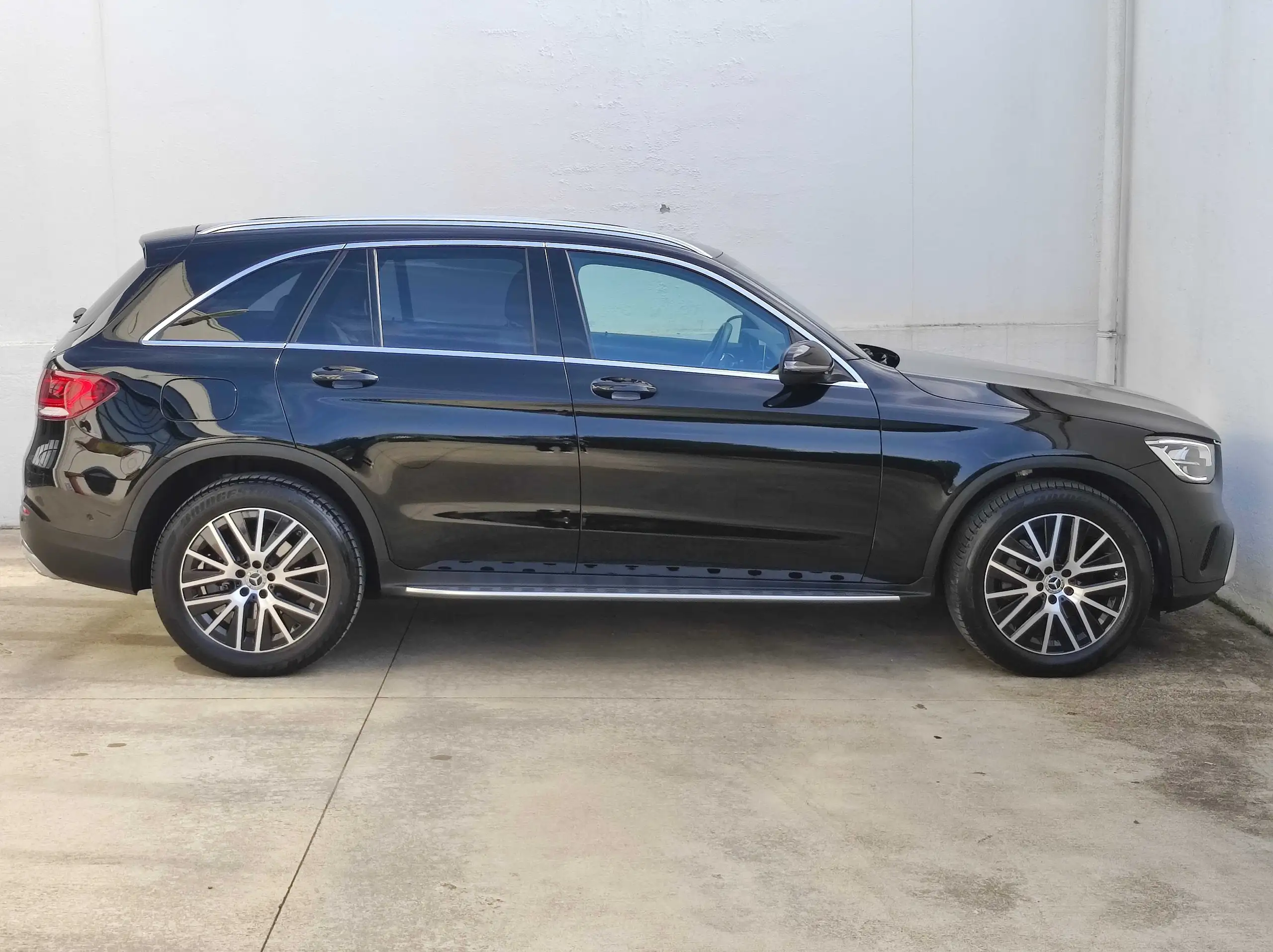 Mercedes-Benz - GLC 220