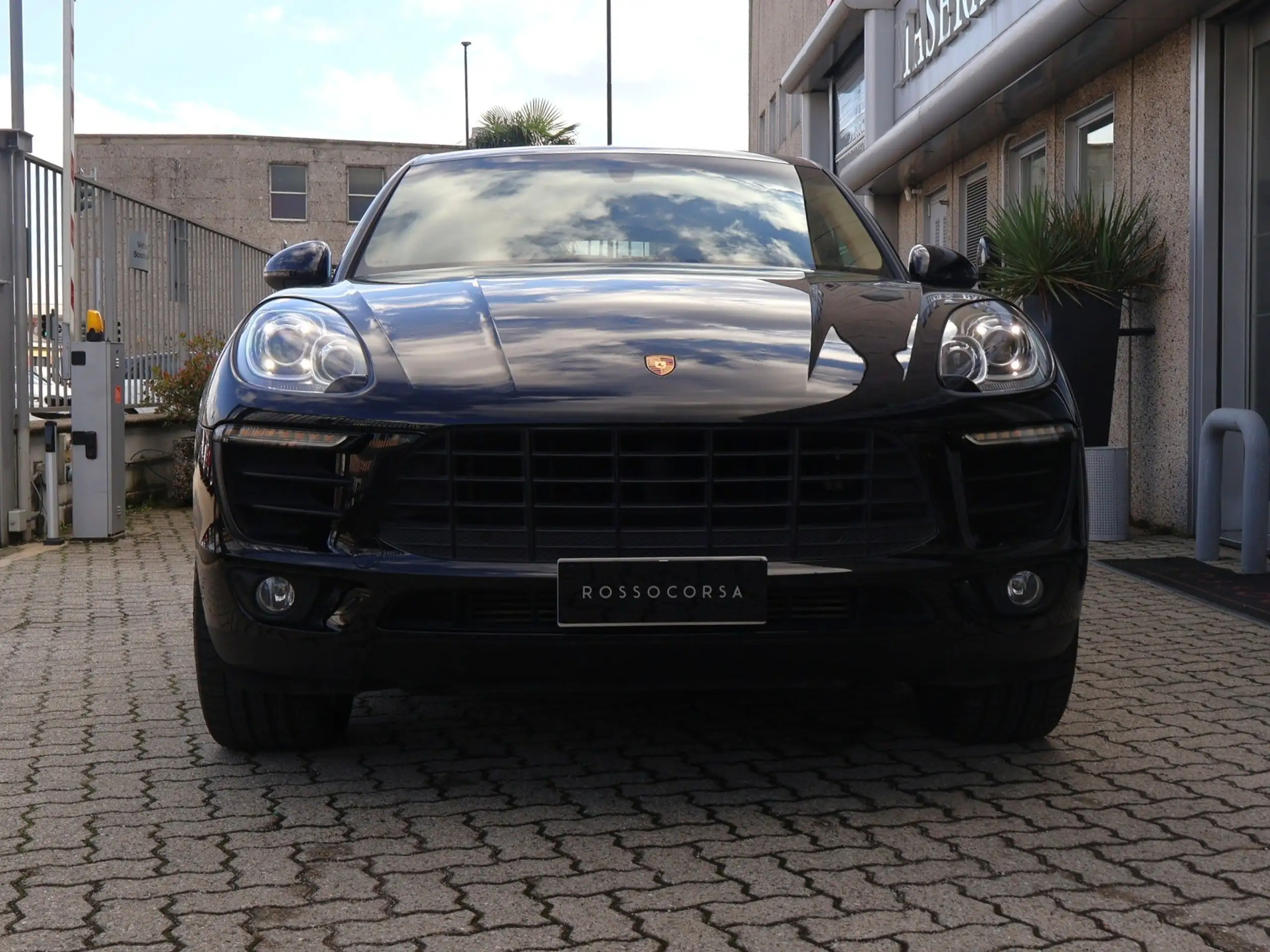 Porsche - Macan