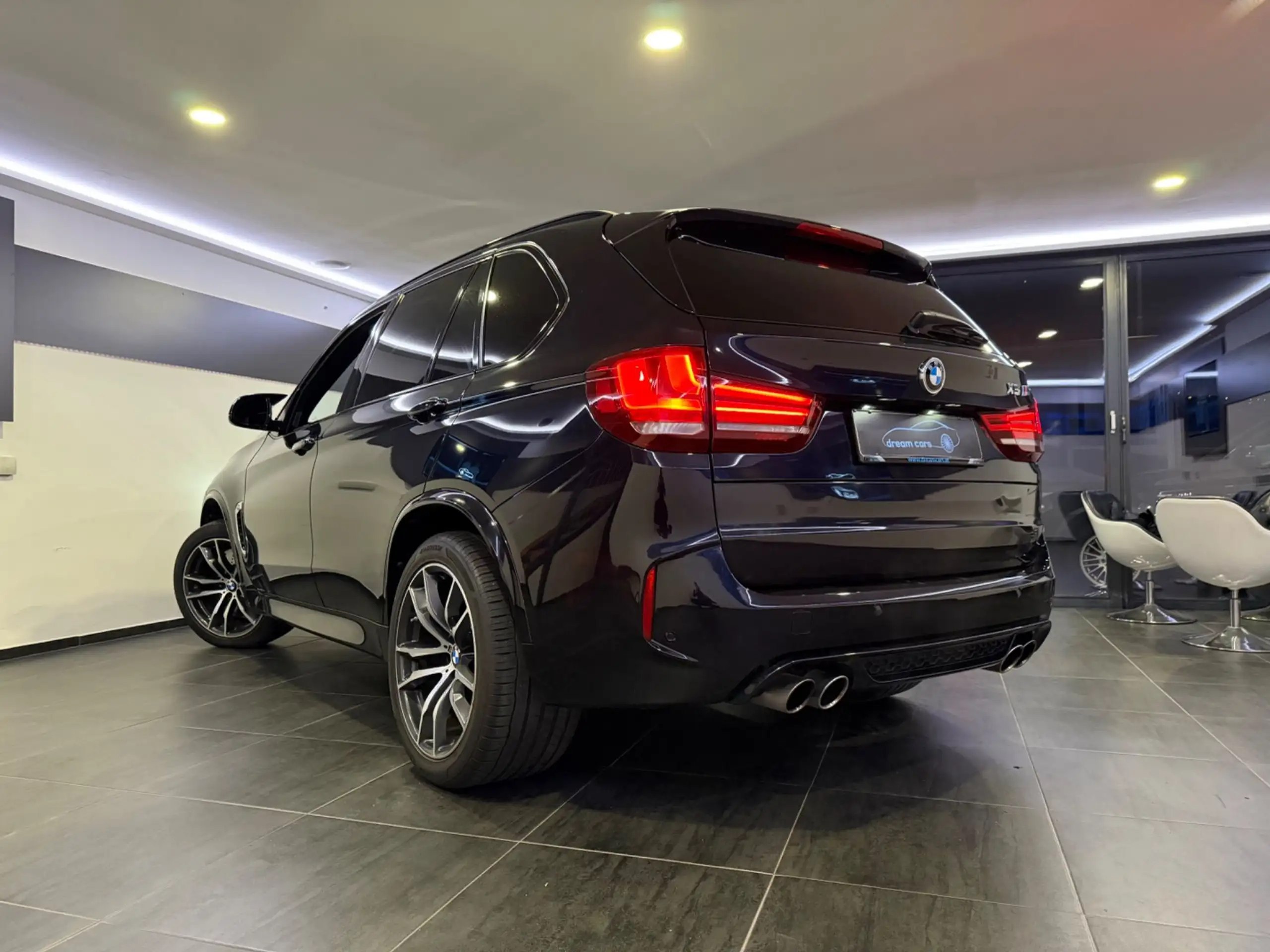 BMW - X5 M