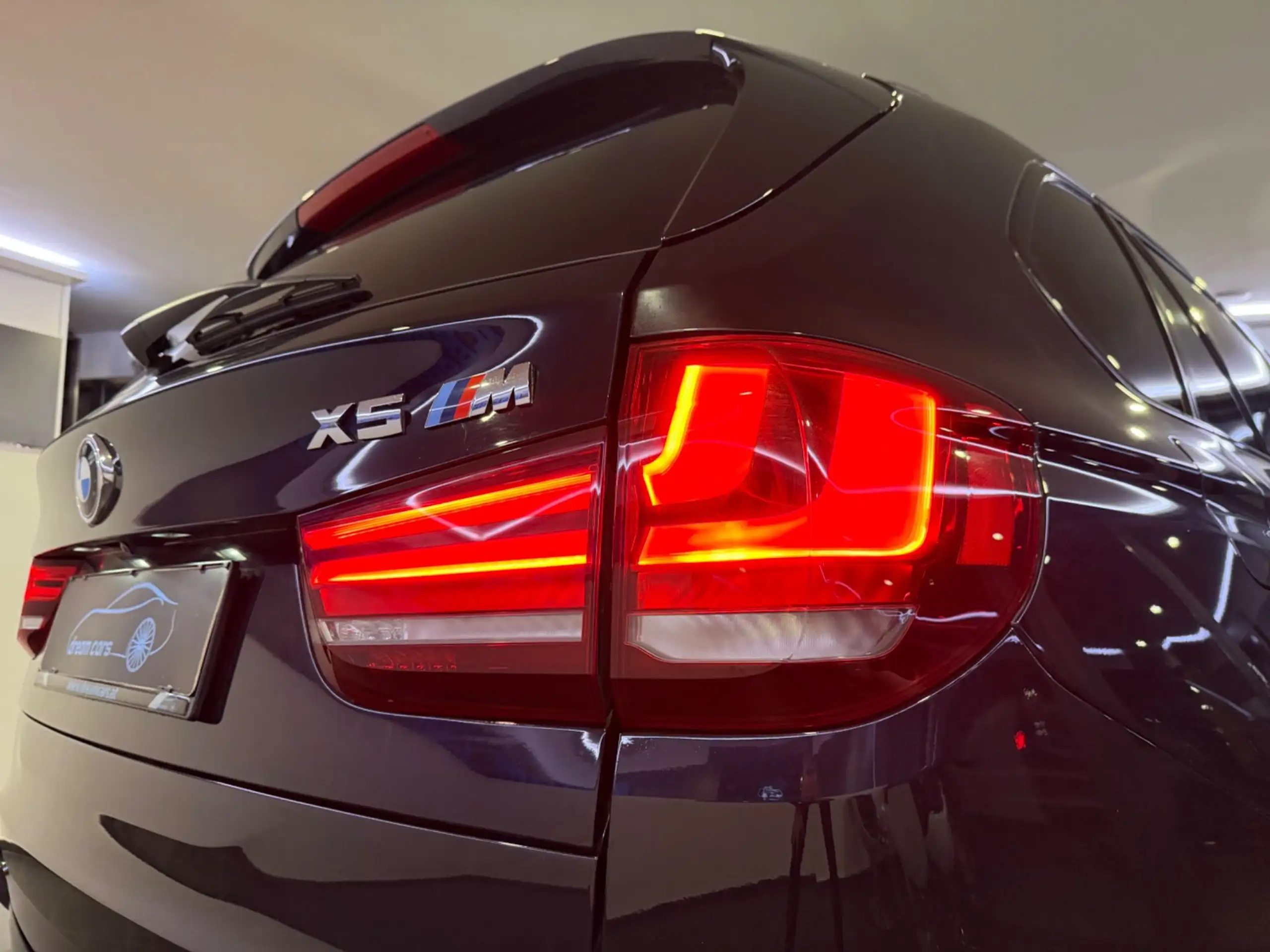 BMW - X5 M