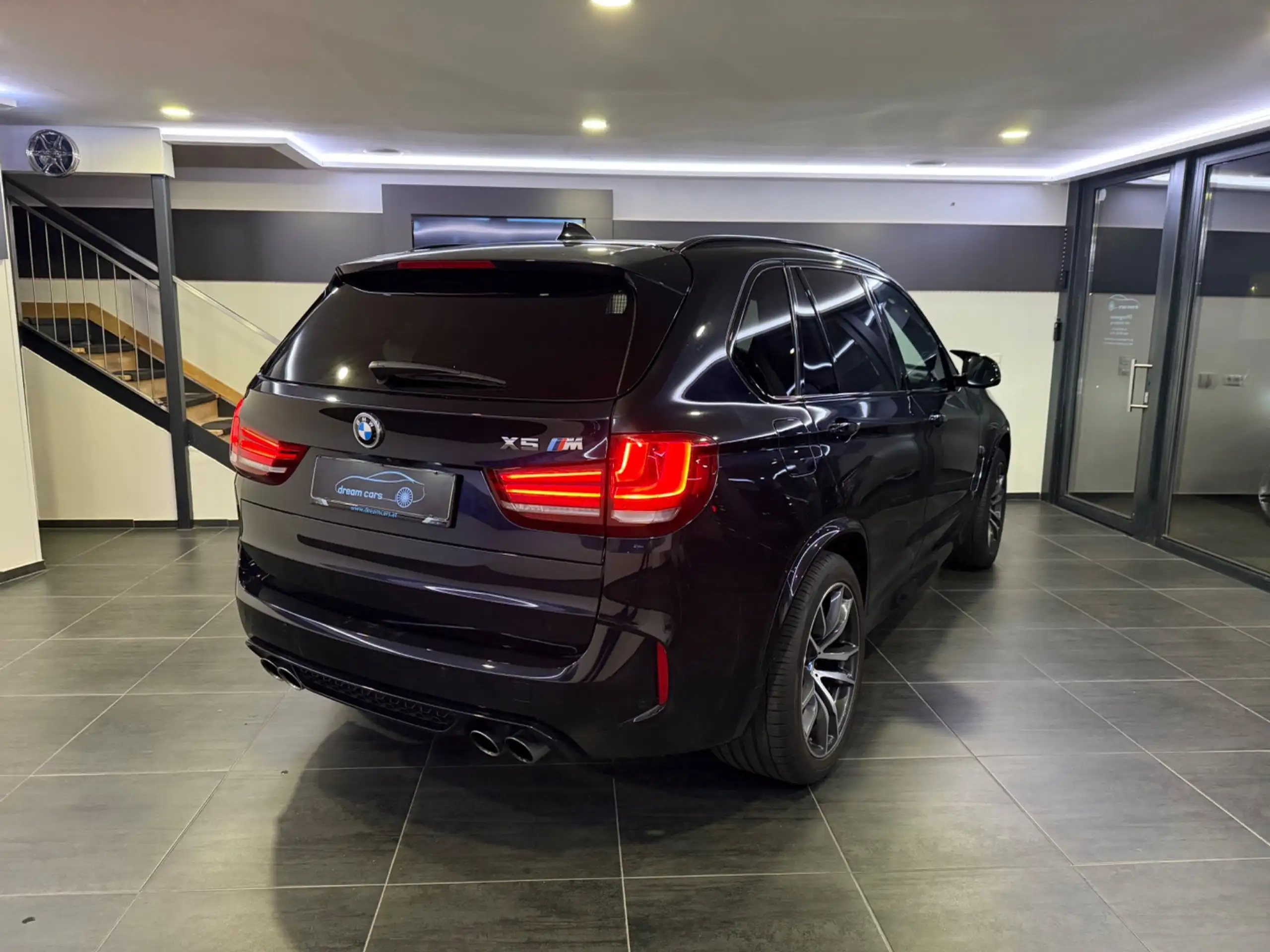 BMW - X5 M