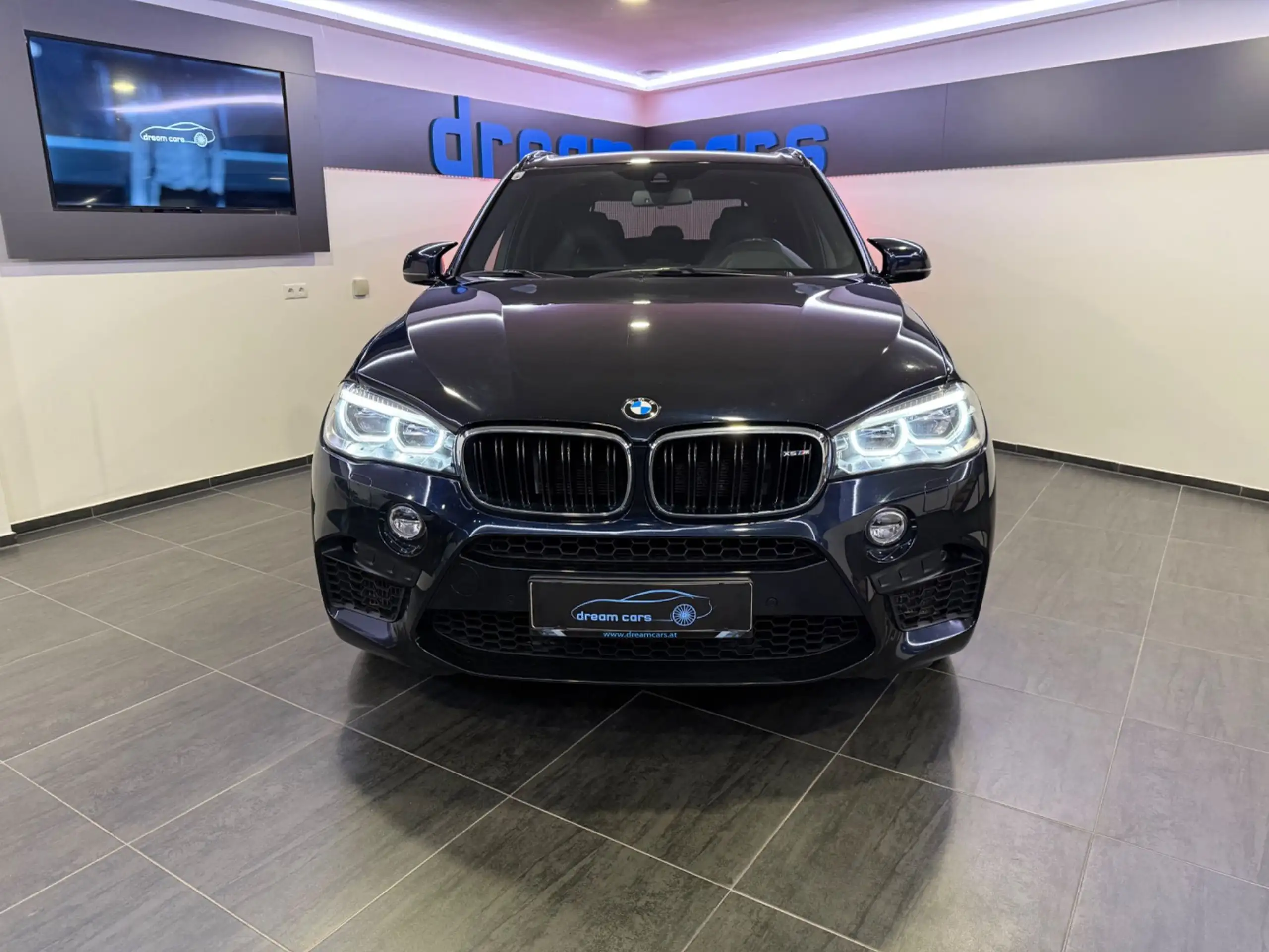 BMW - X5 M