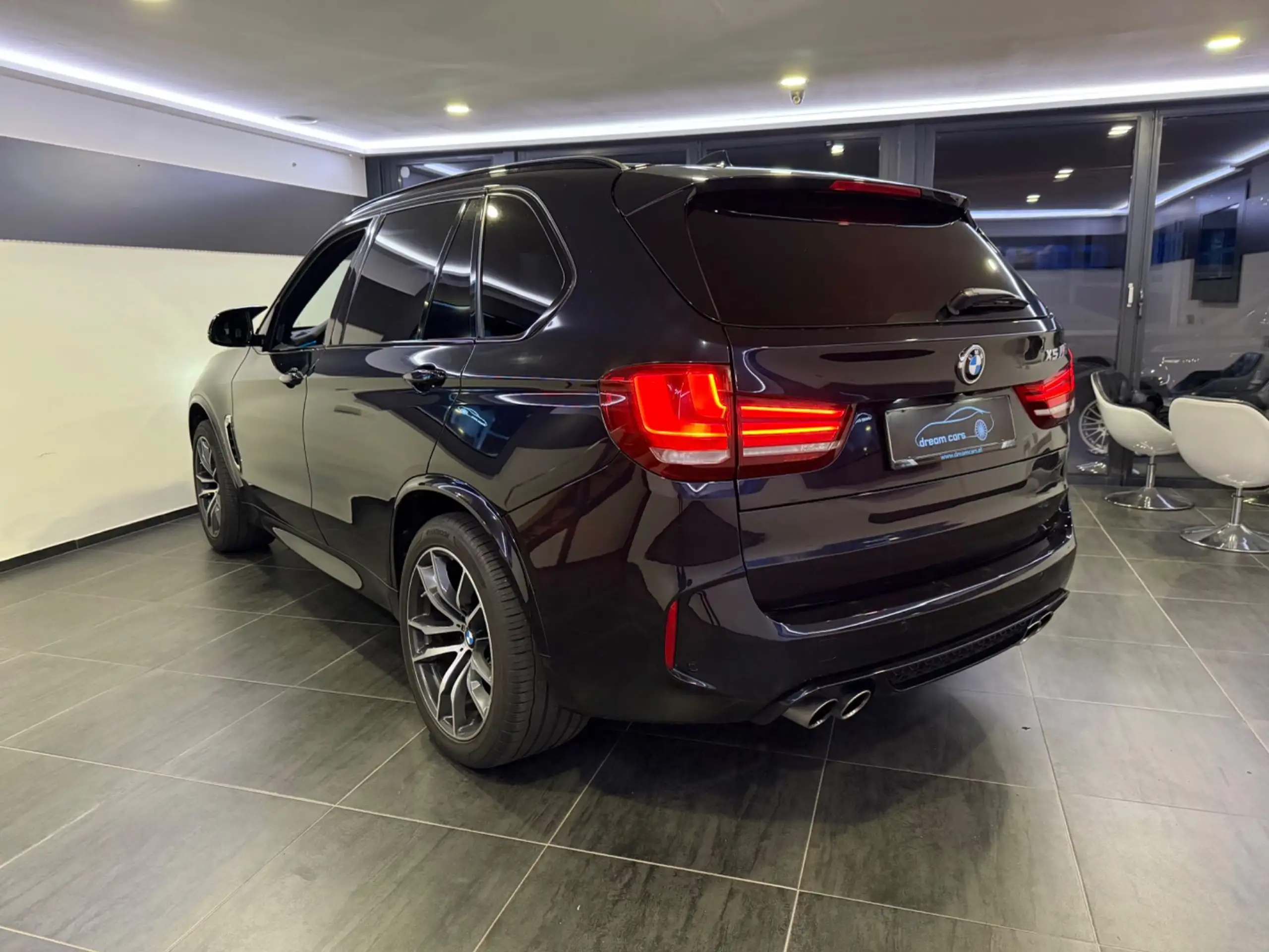 BMW - X5 M