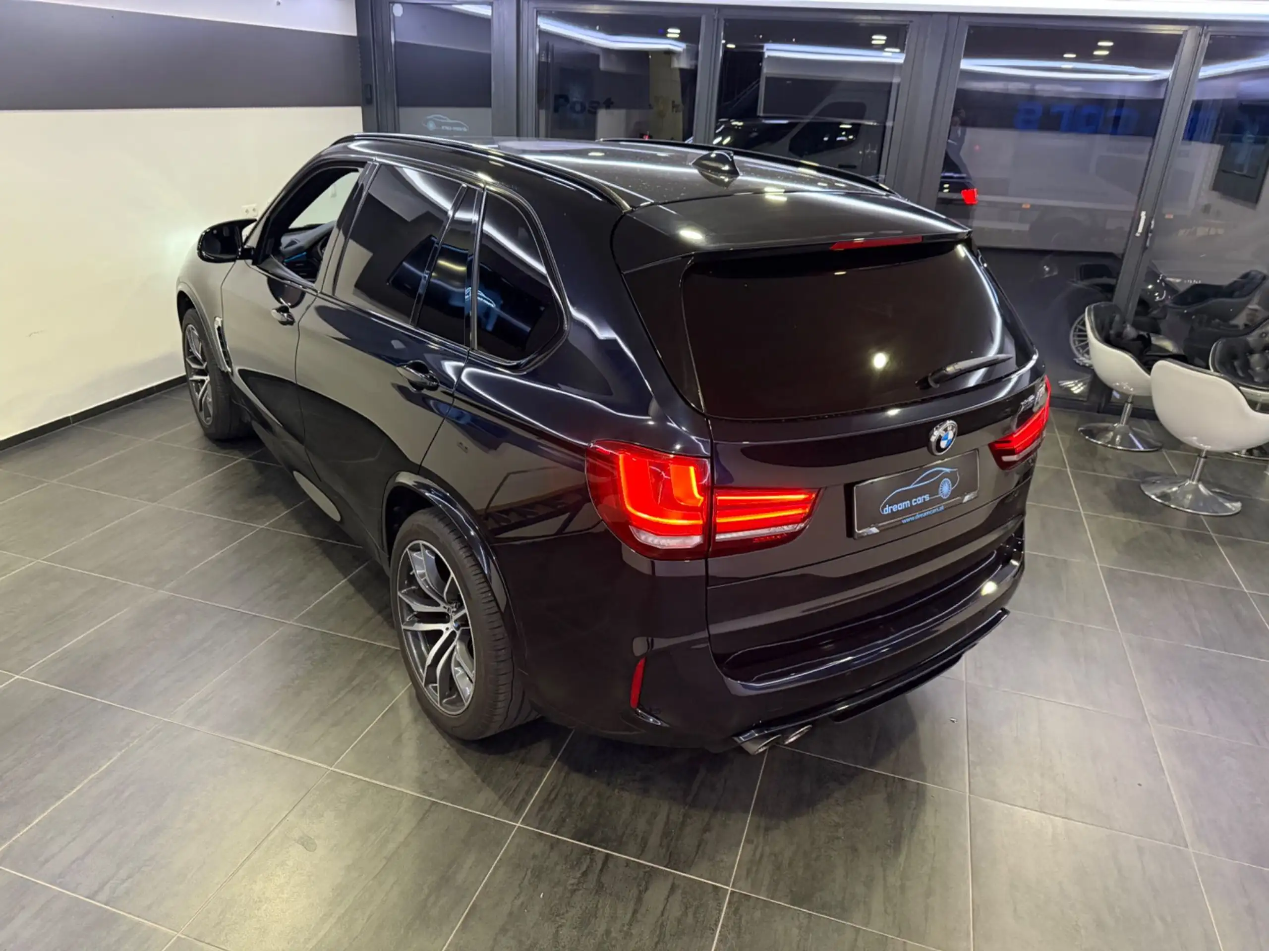 BMW - X5 M