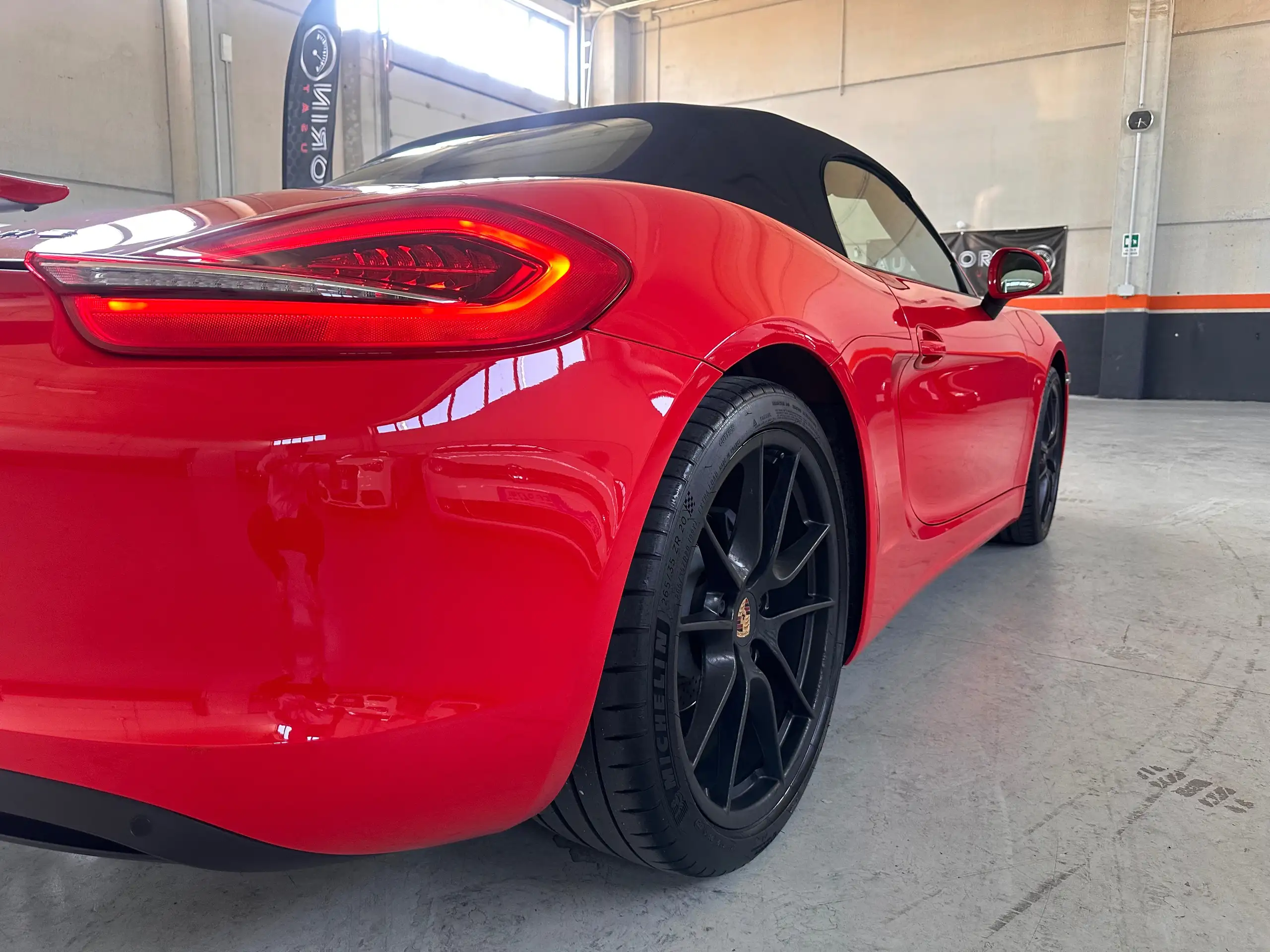 Porsche - Boxster