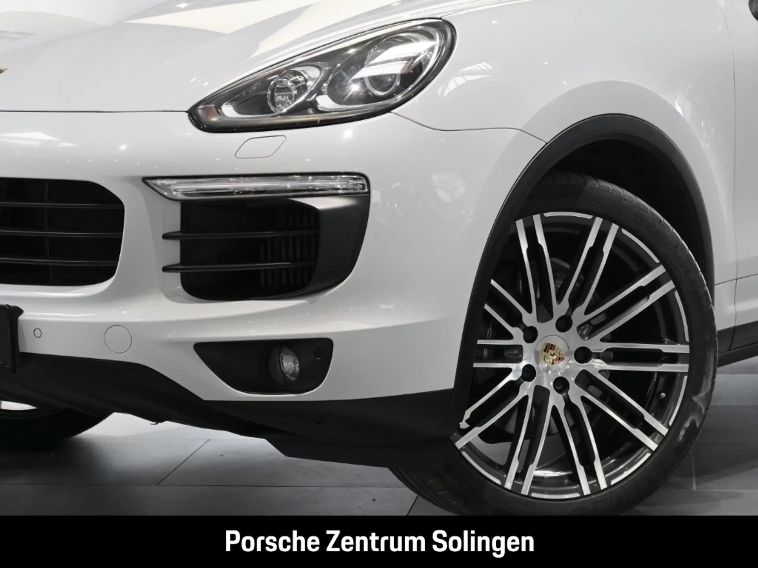 Porsche - Cayenne