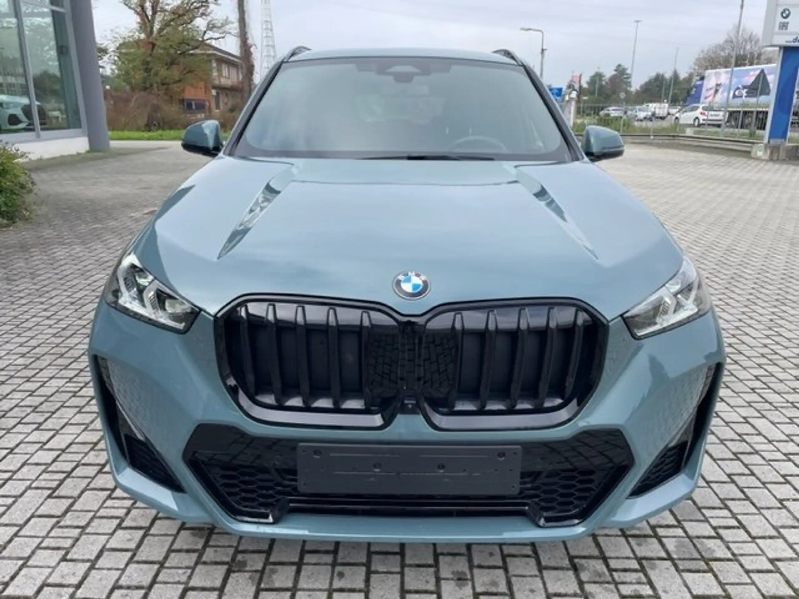 BMW - X1