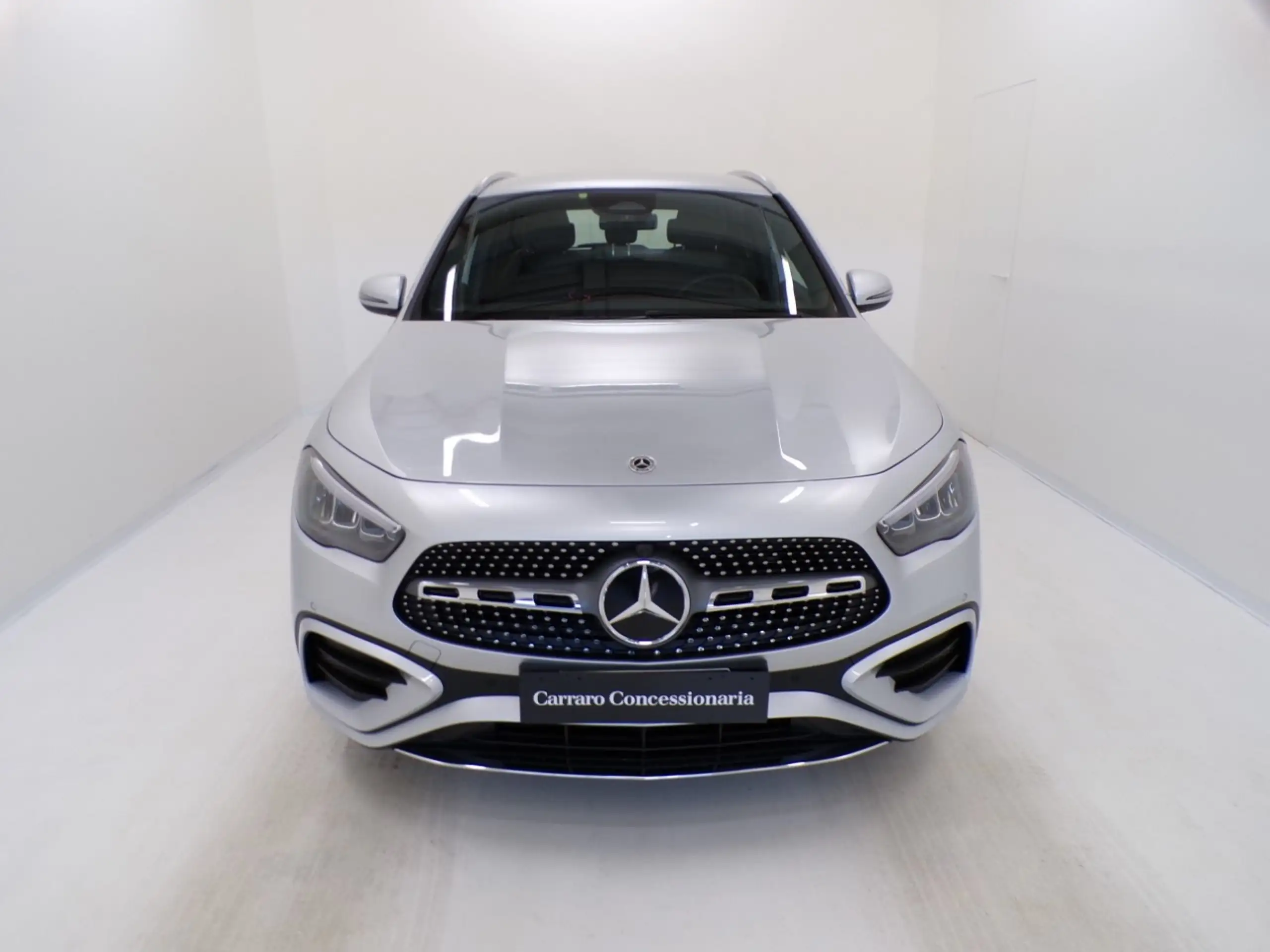 Mercedes-Benz - GLA 200