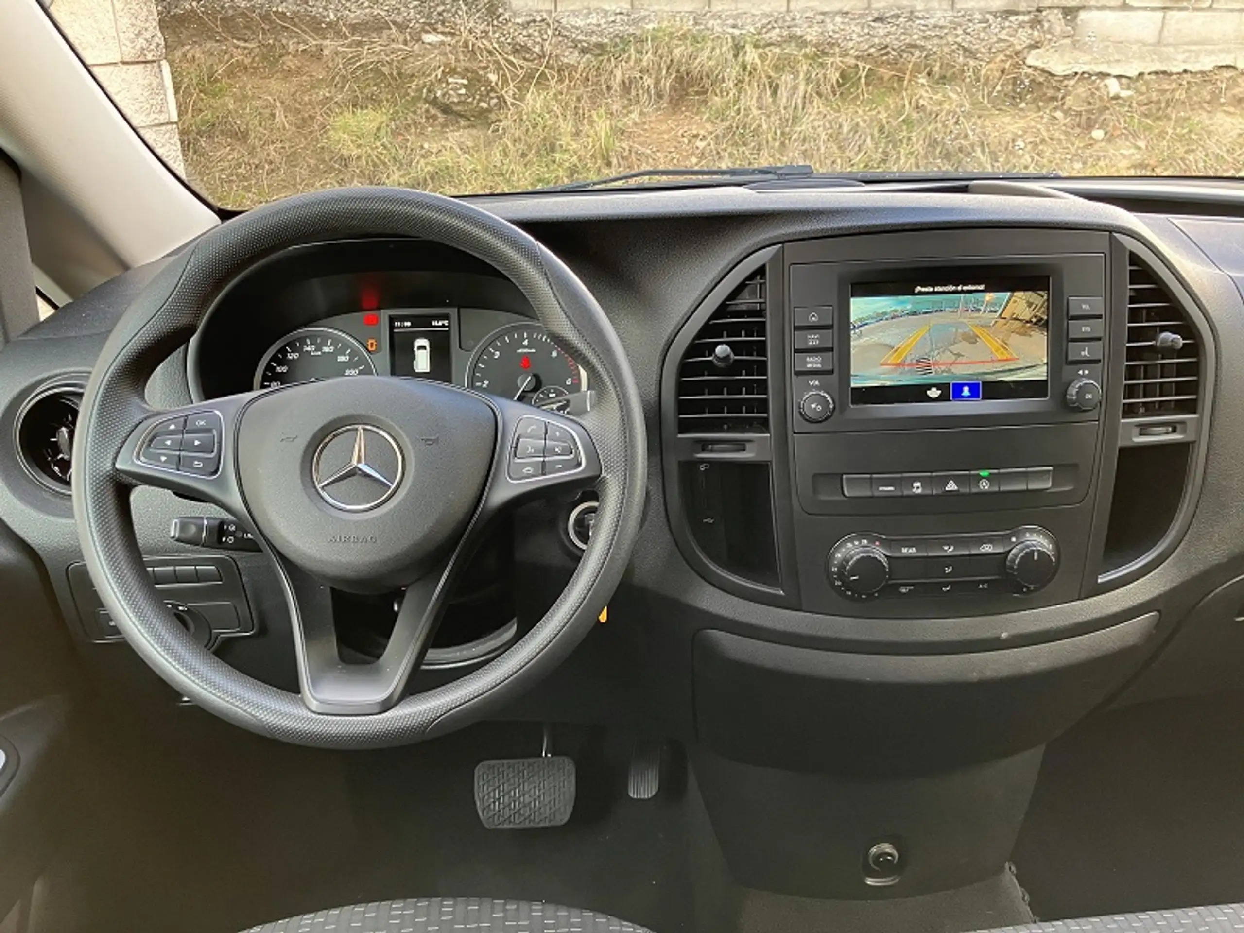 Mercedes-Benz - Vito