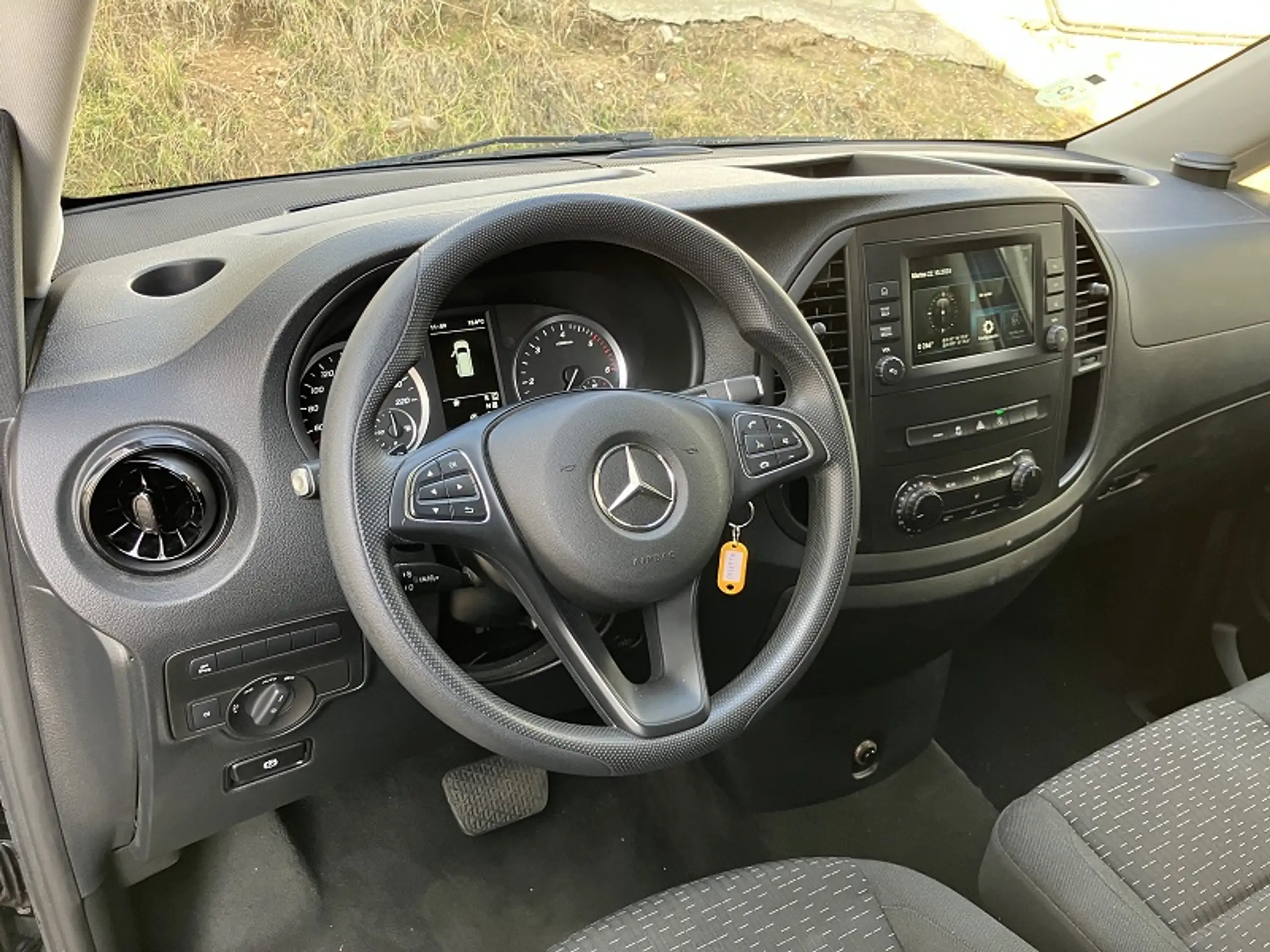 Mercedes-Benz - Vito