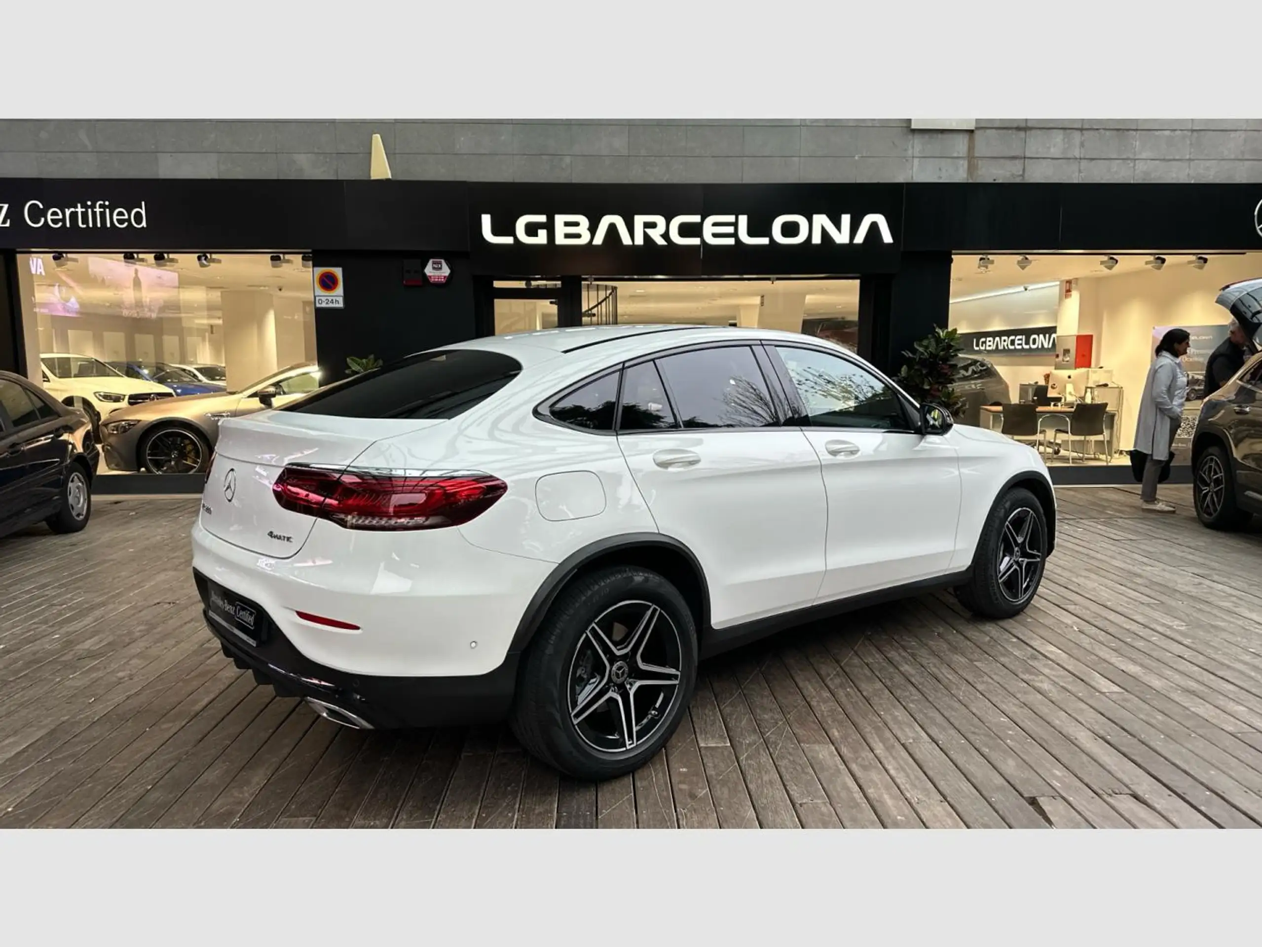 Mercedes-Benz - GLC 200