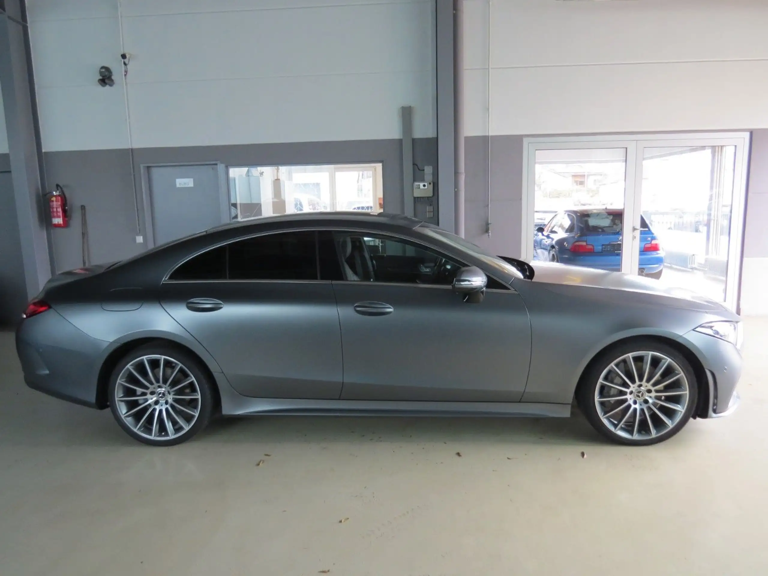 Mercedes-Benz - CLS 400