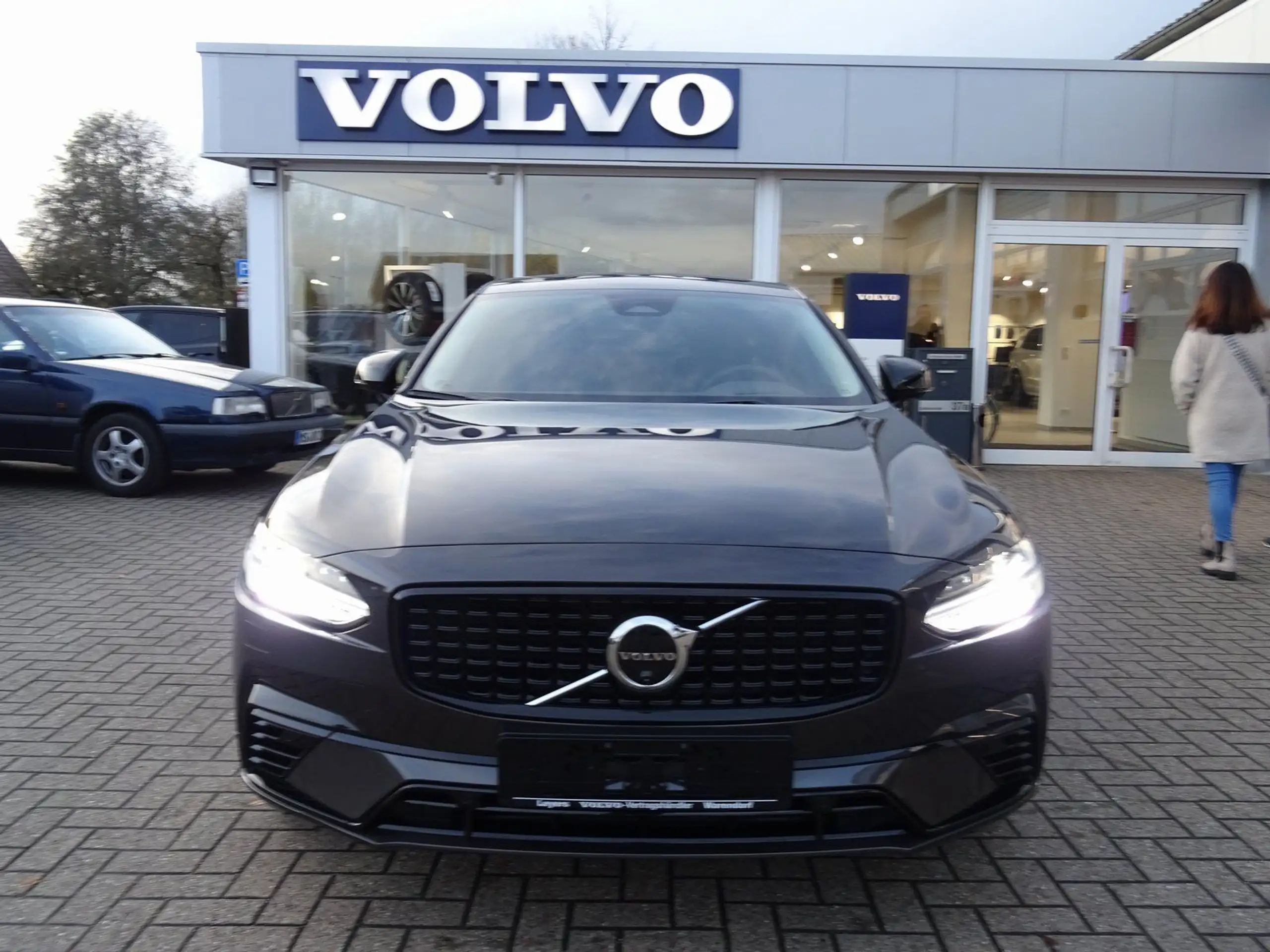 Volvo - S90