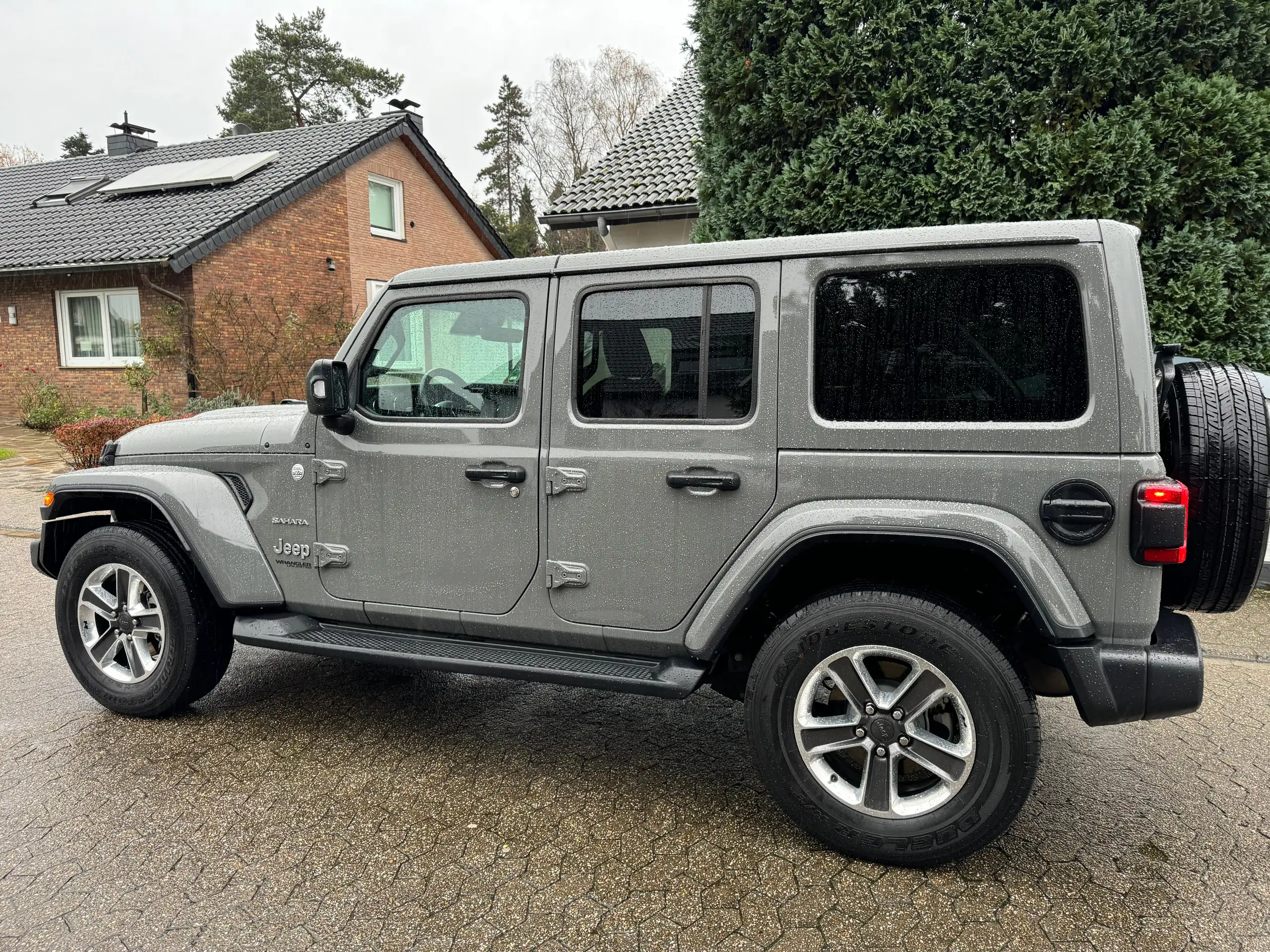 Jeep - Wrangler