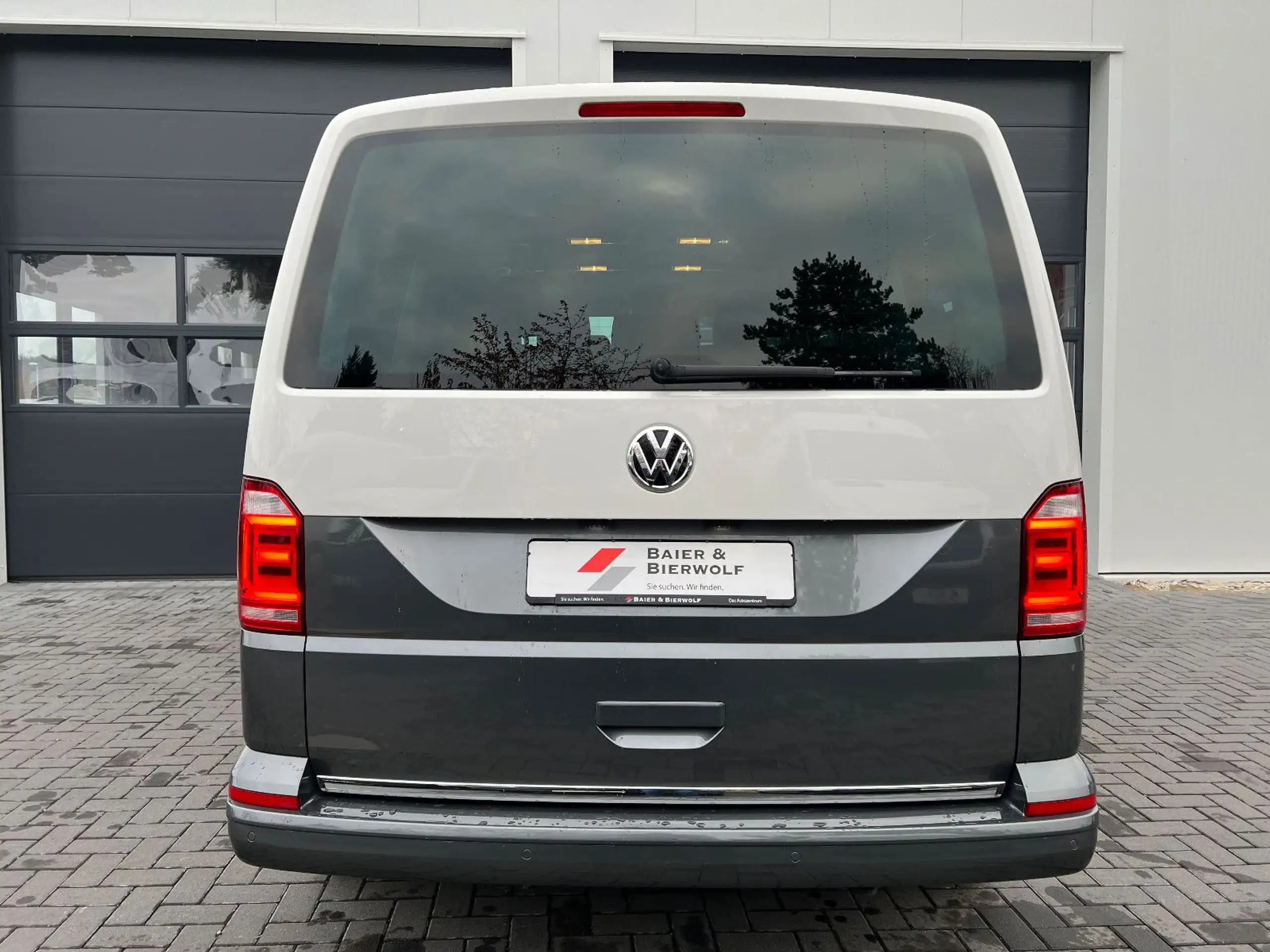 Volkswagen - T6 Multivan