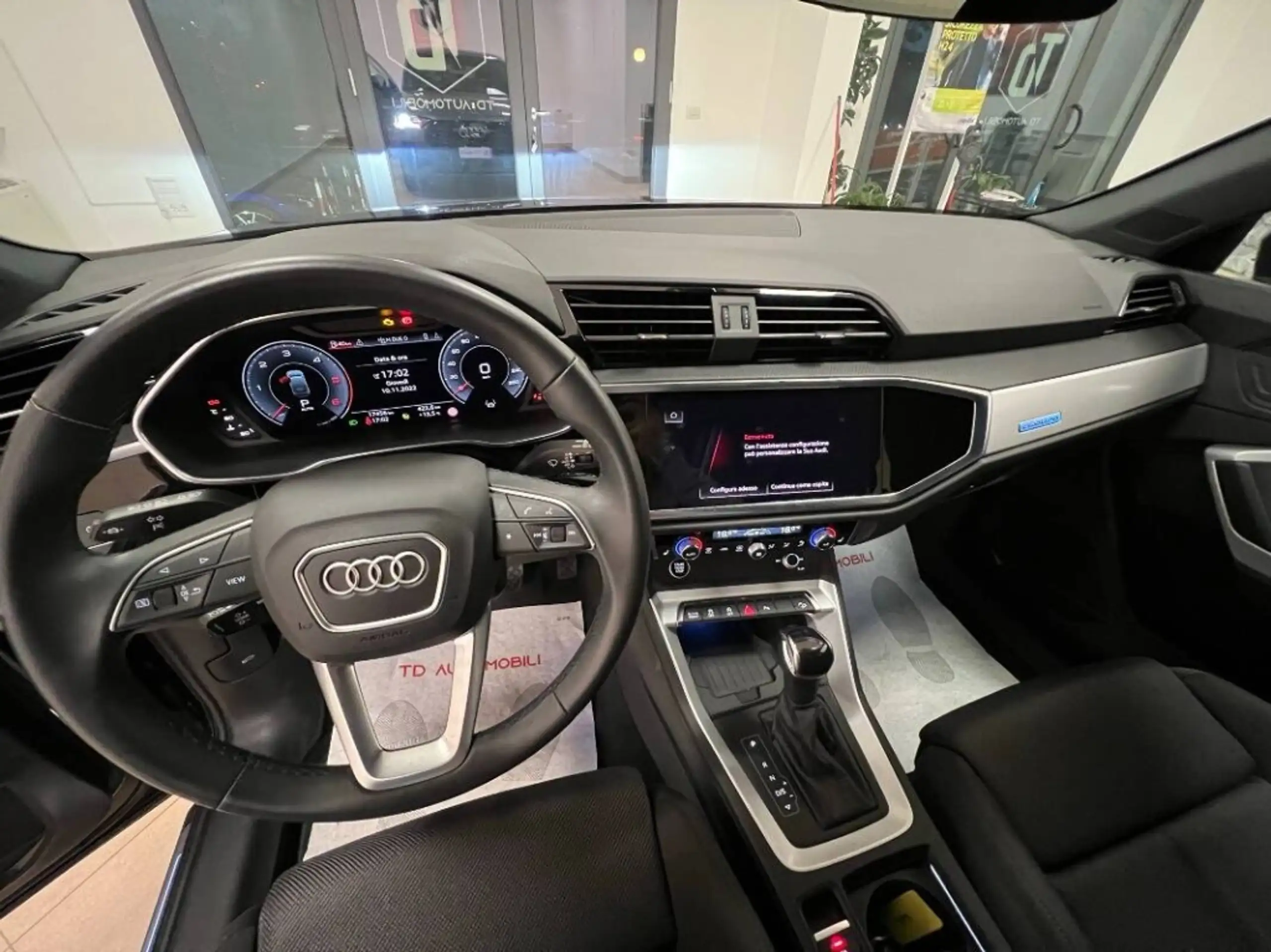 Audi - Q3