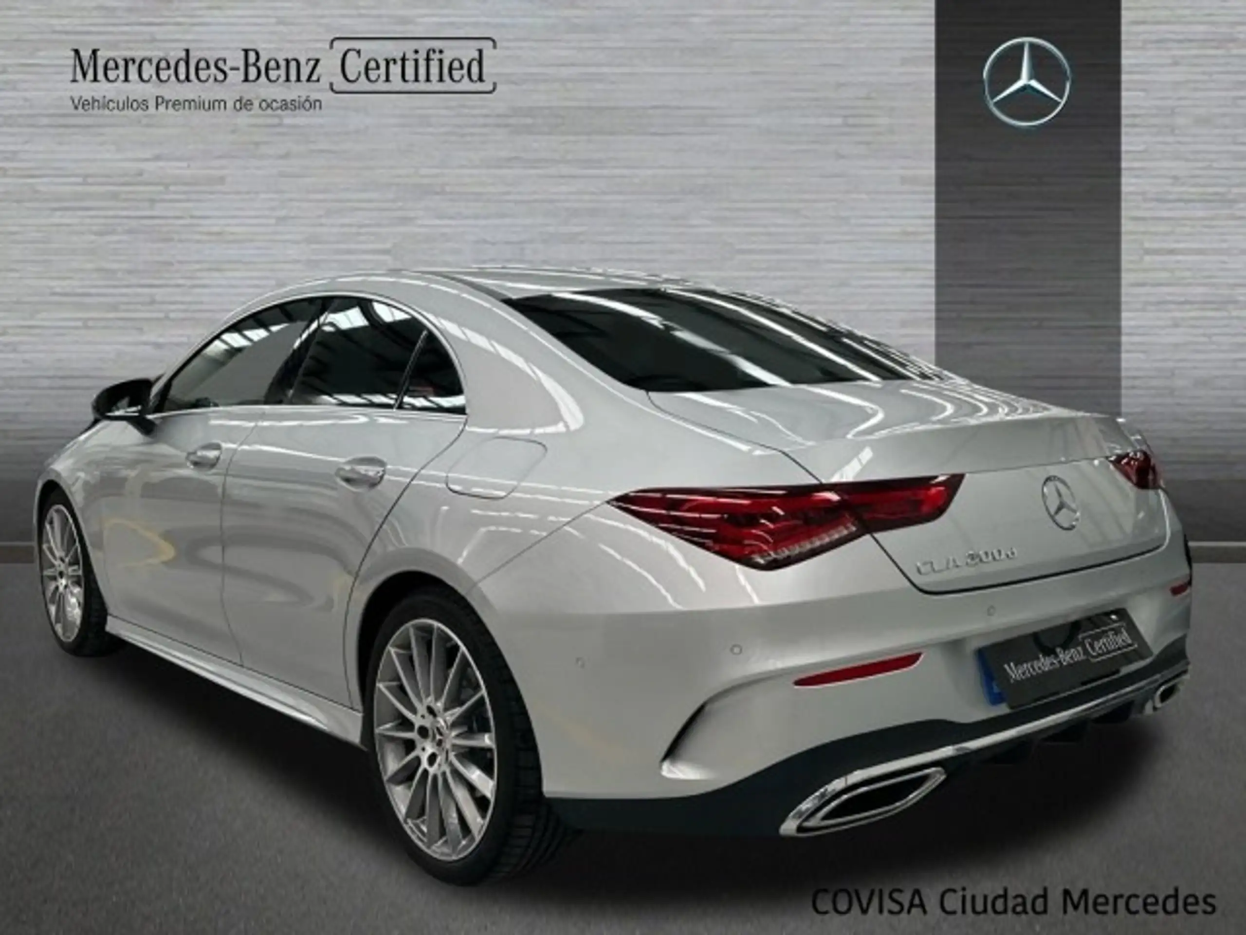 Mercedes-Benz - CLA 200