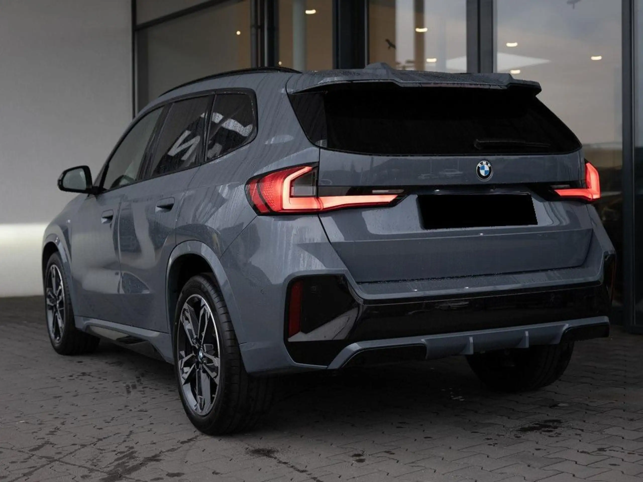 BMW - X1