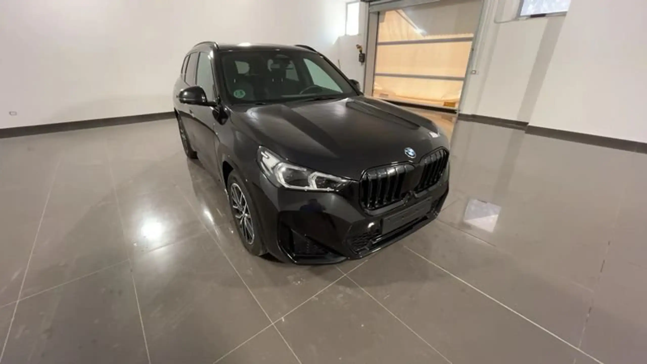 BMW - X1