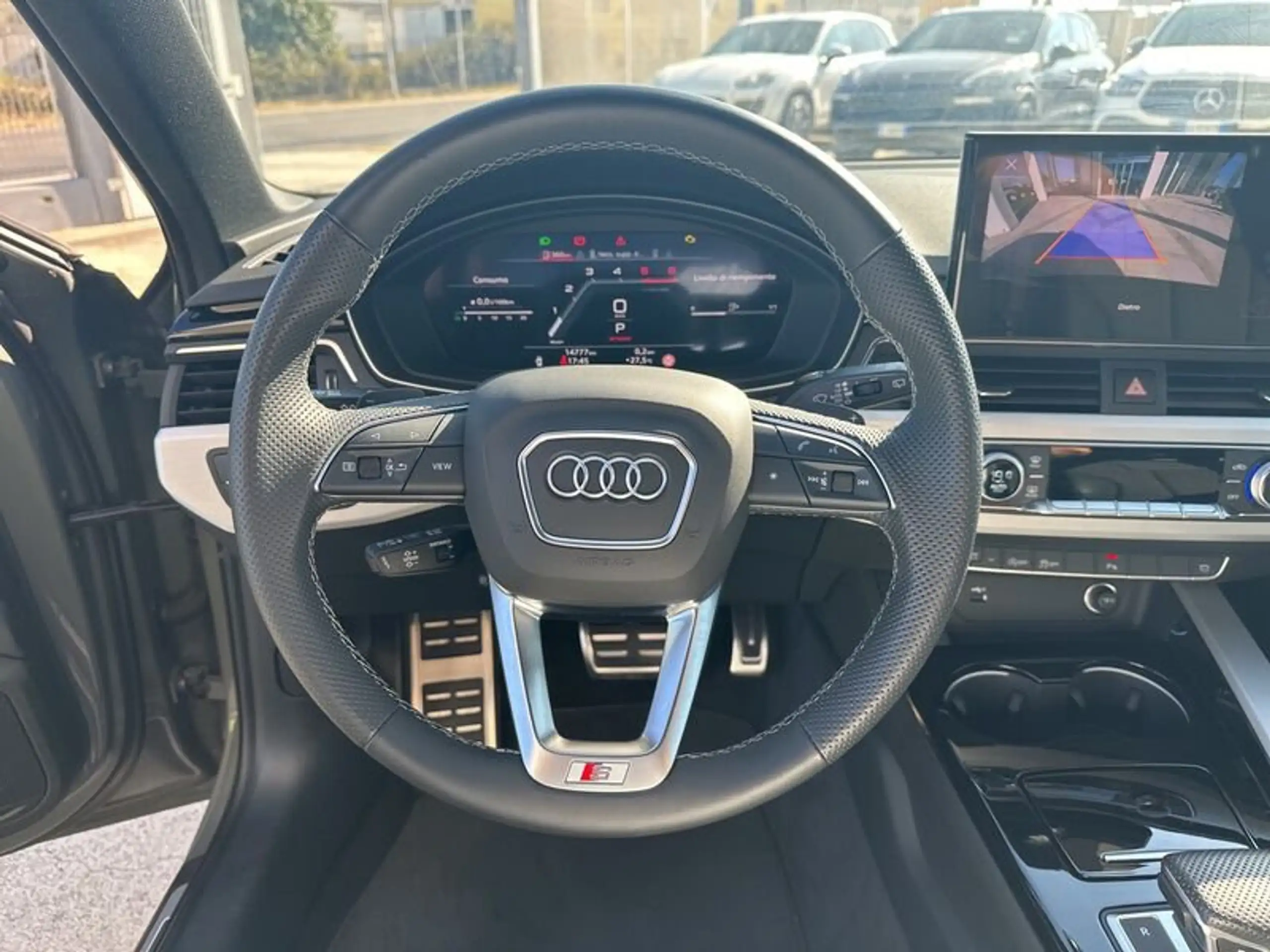 Audi - A4