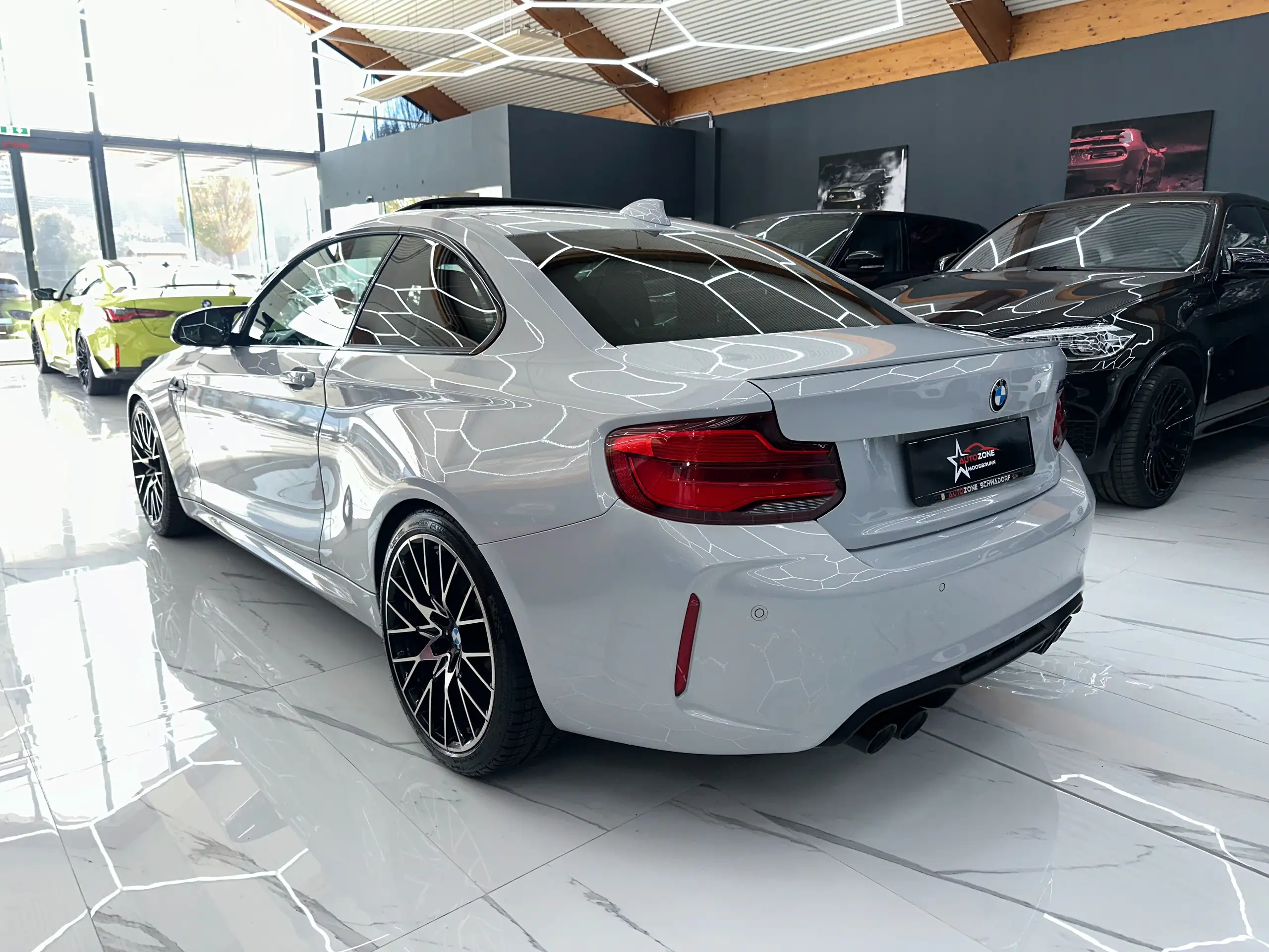 BMW - M2