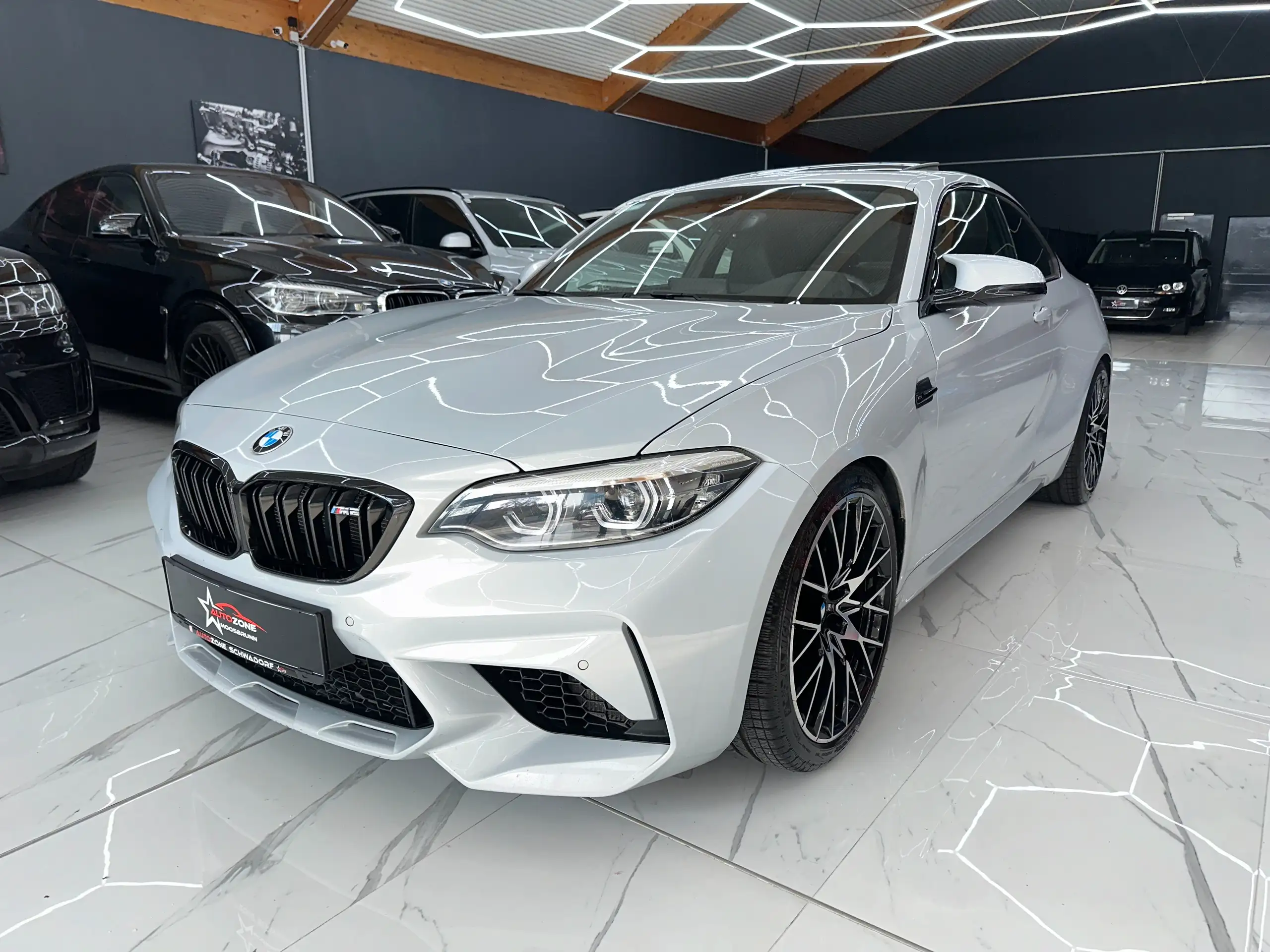 BMW - M2