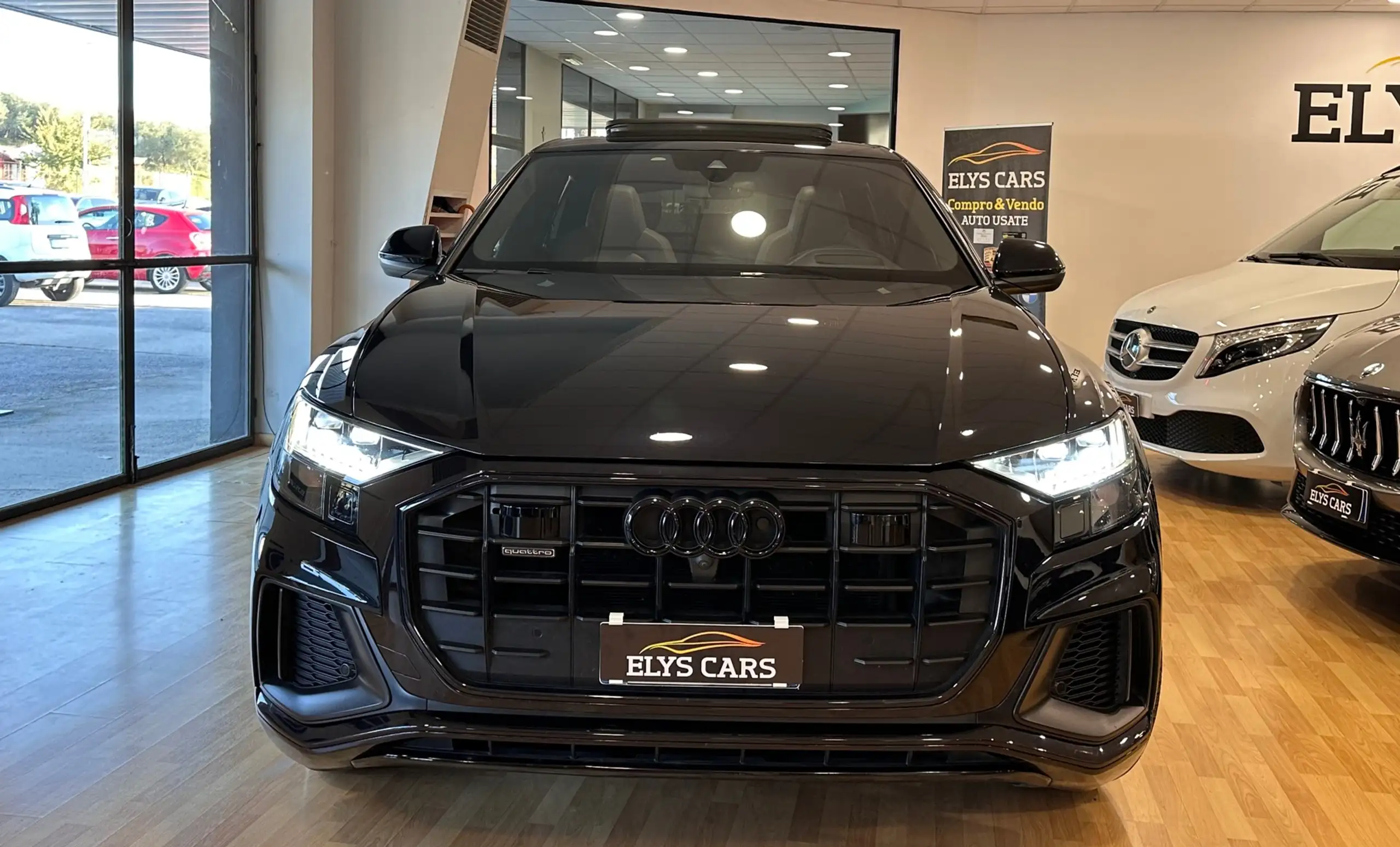 Audi - Q8