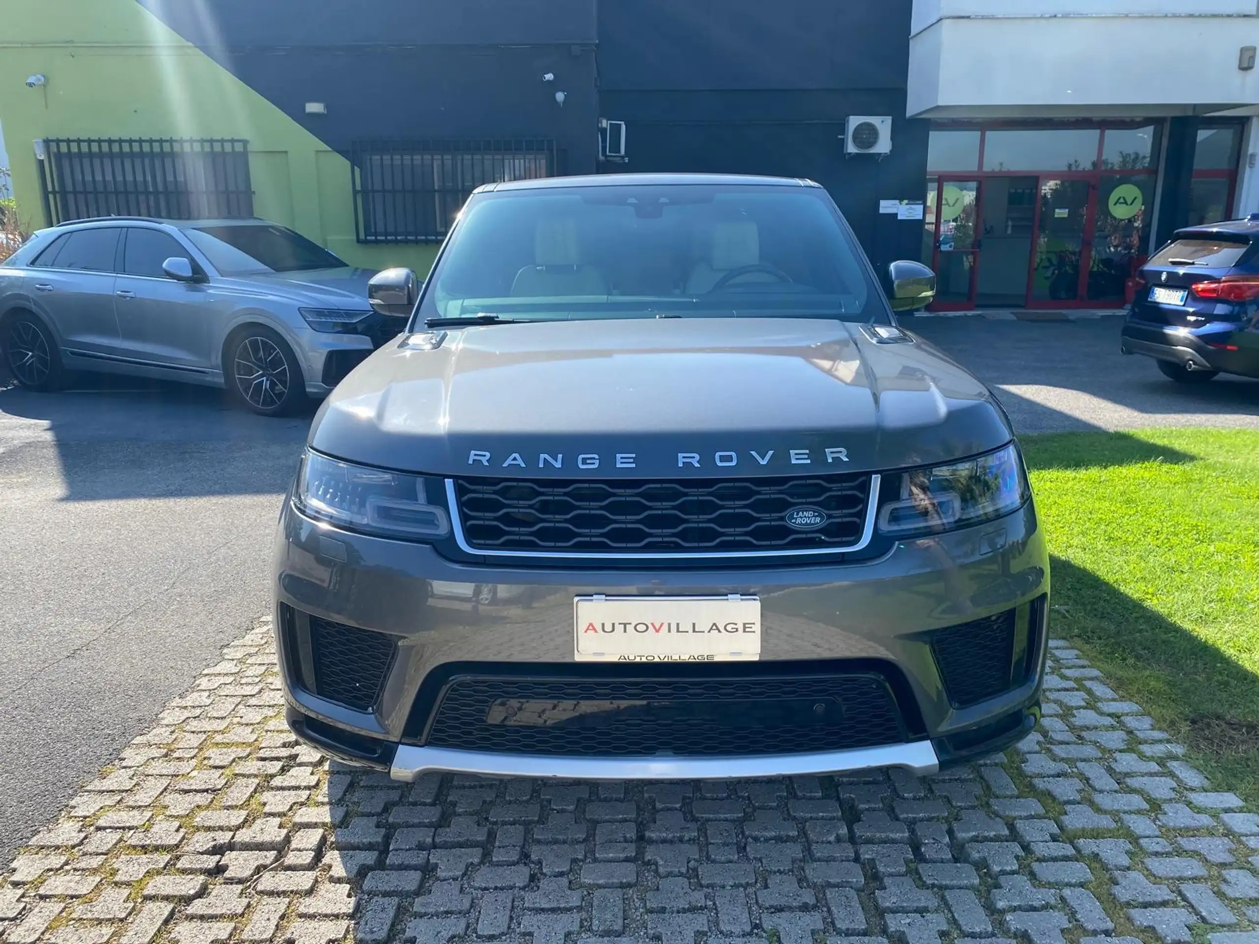 Land Rover - Range Rover Sport