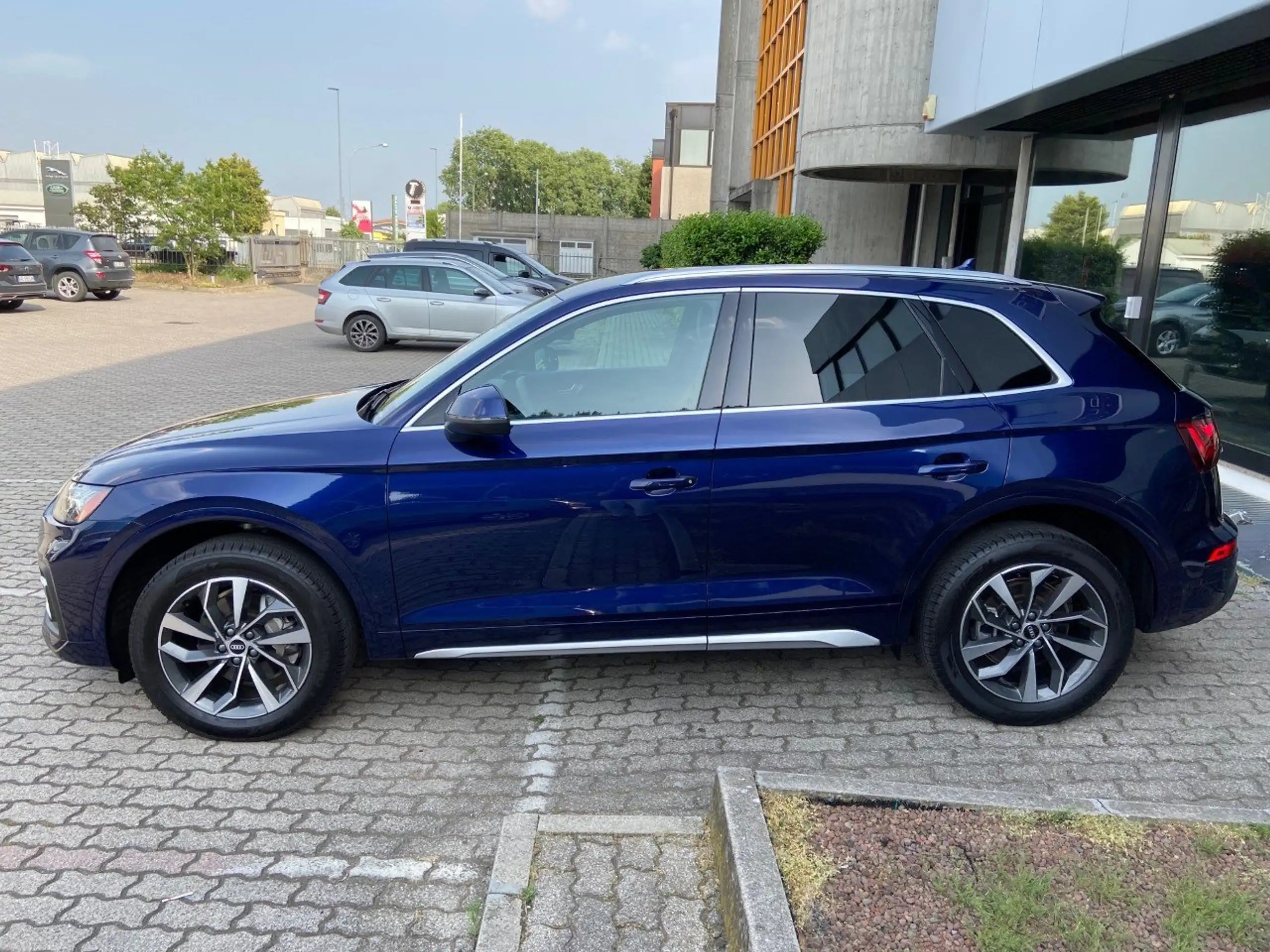 Audi - Q5