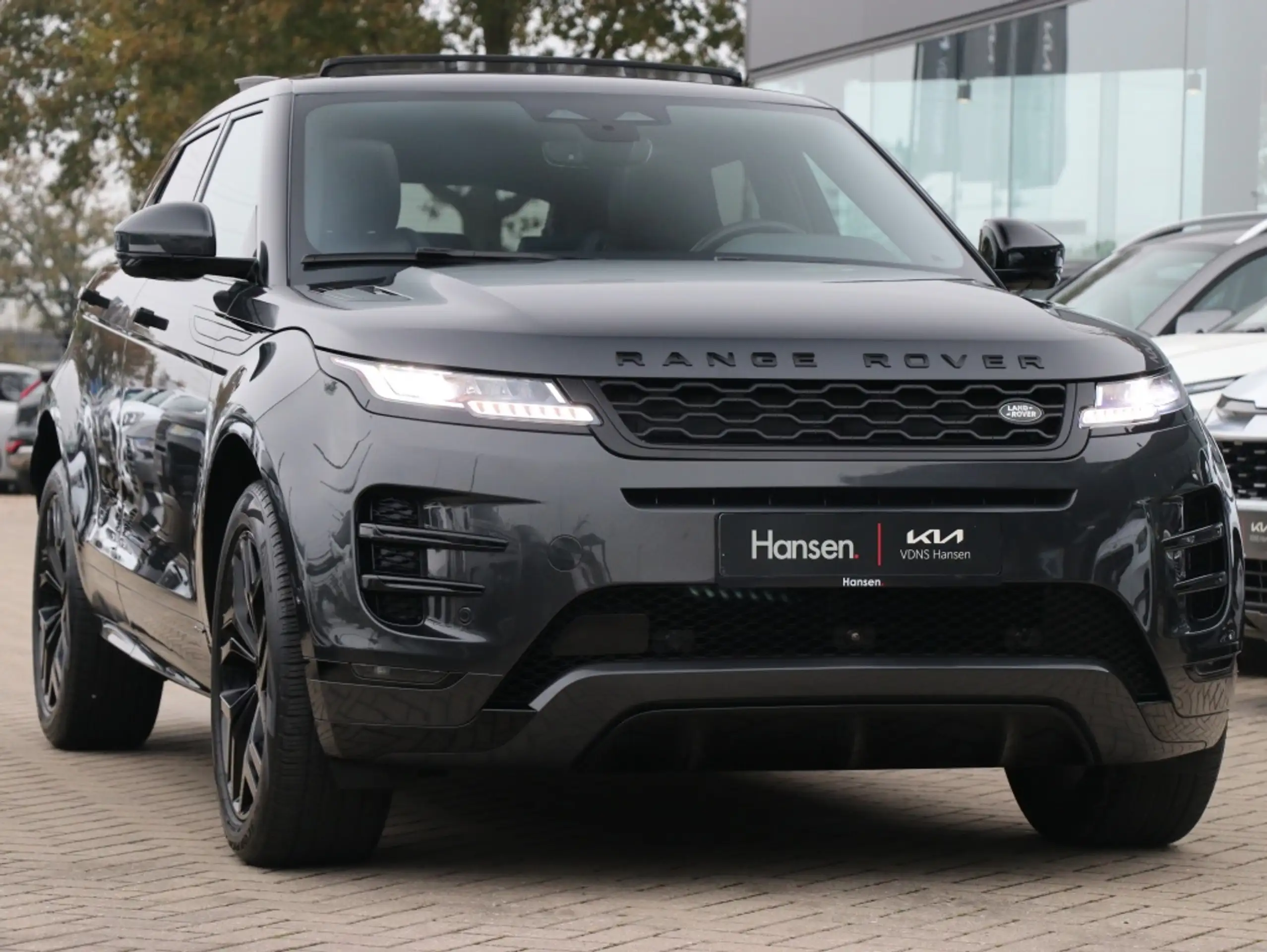 Land Rover - Range Rover Evoque