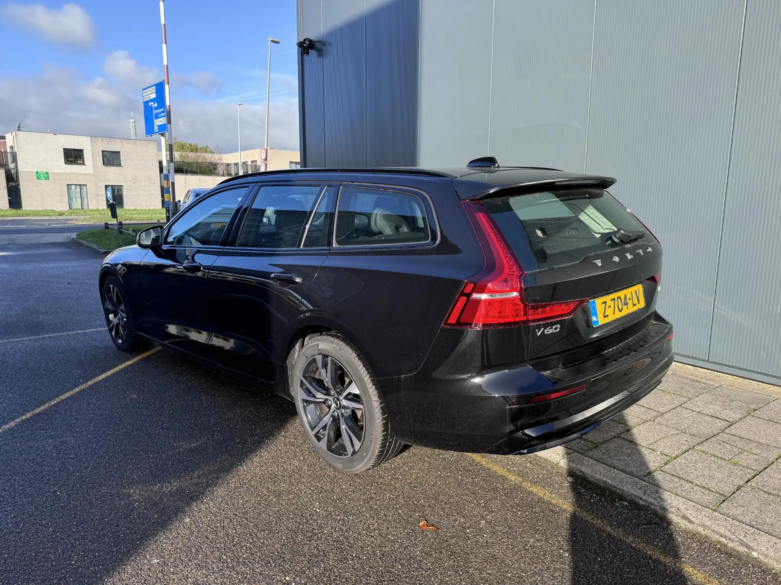 Volvo - V60