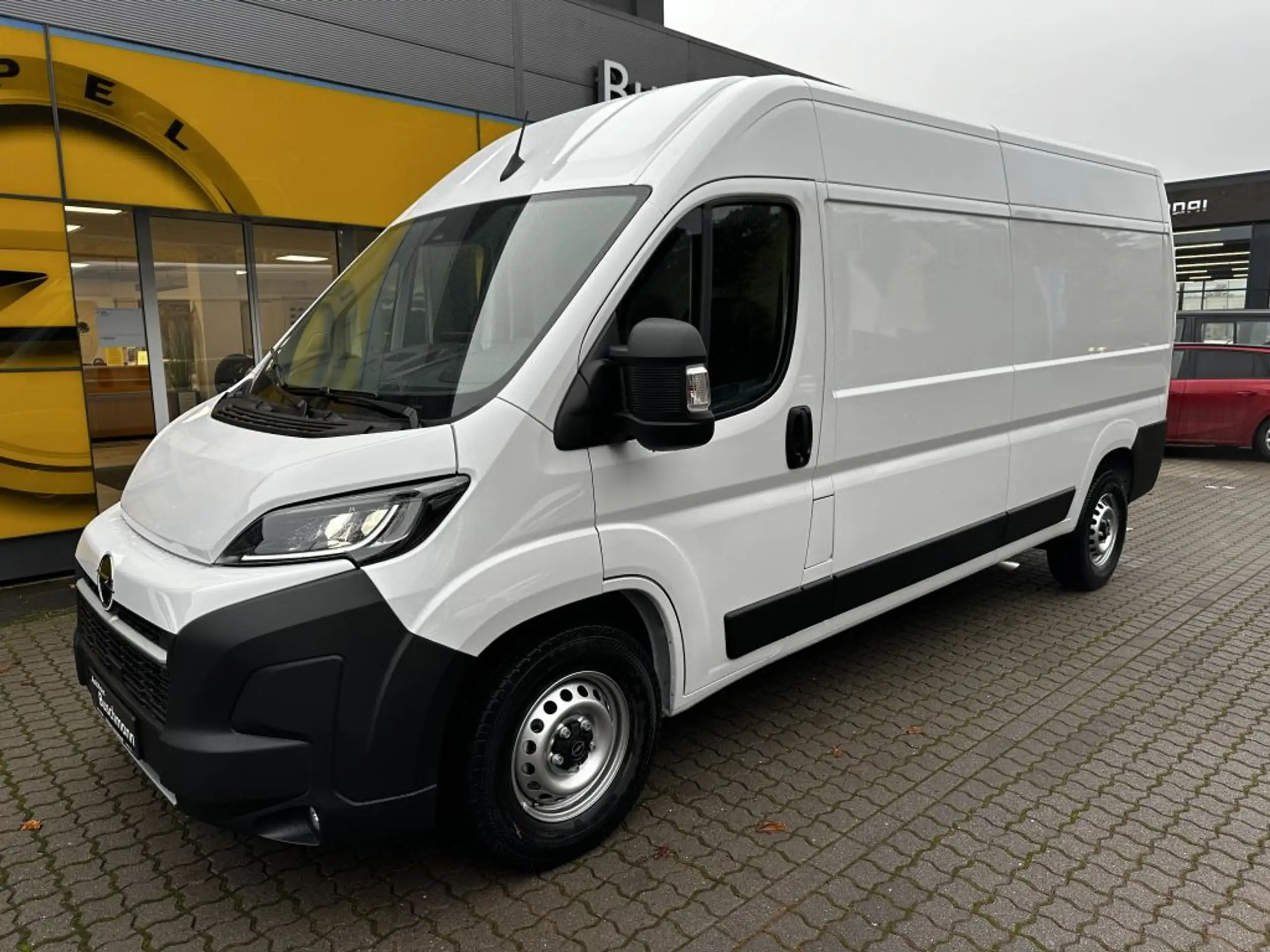 Opel Movano 2024