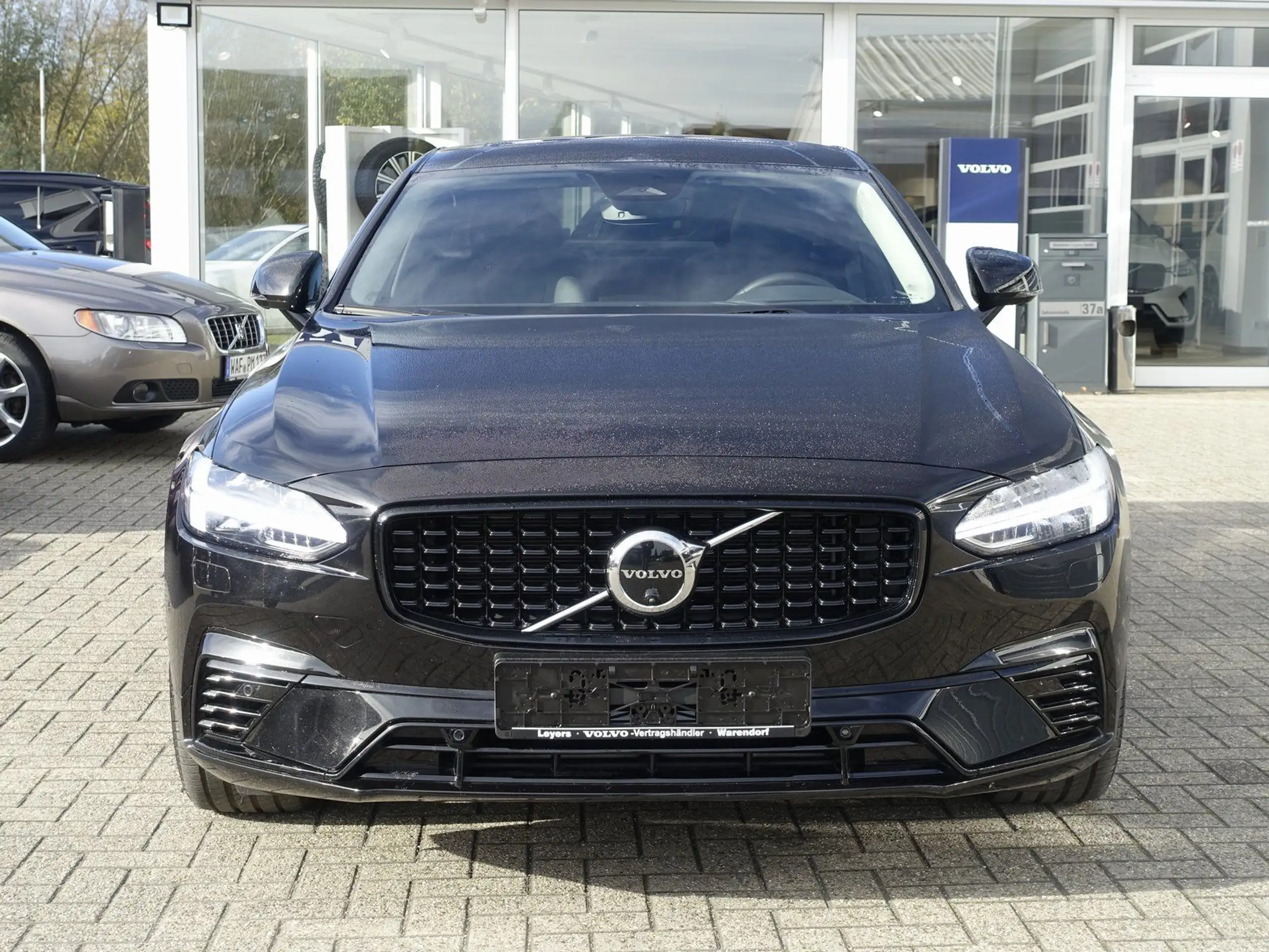 Volvo - S90