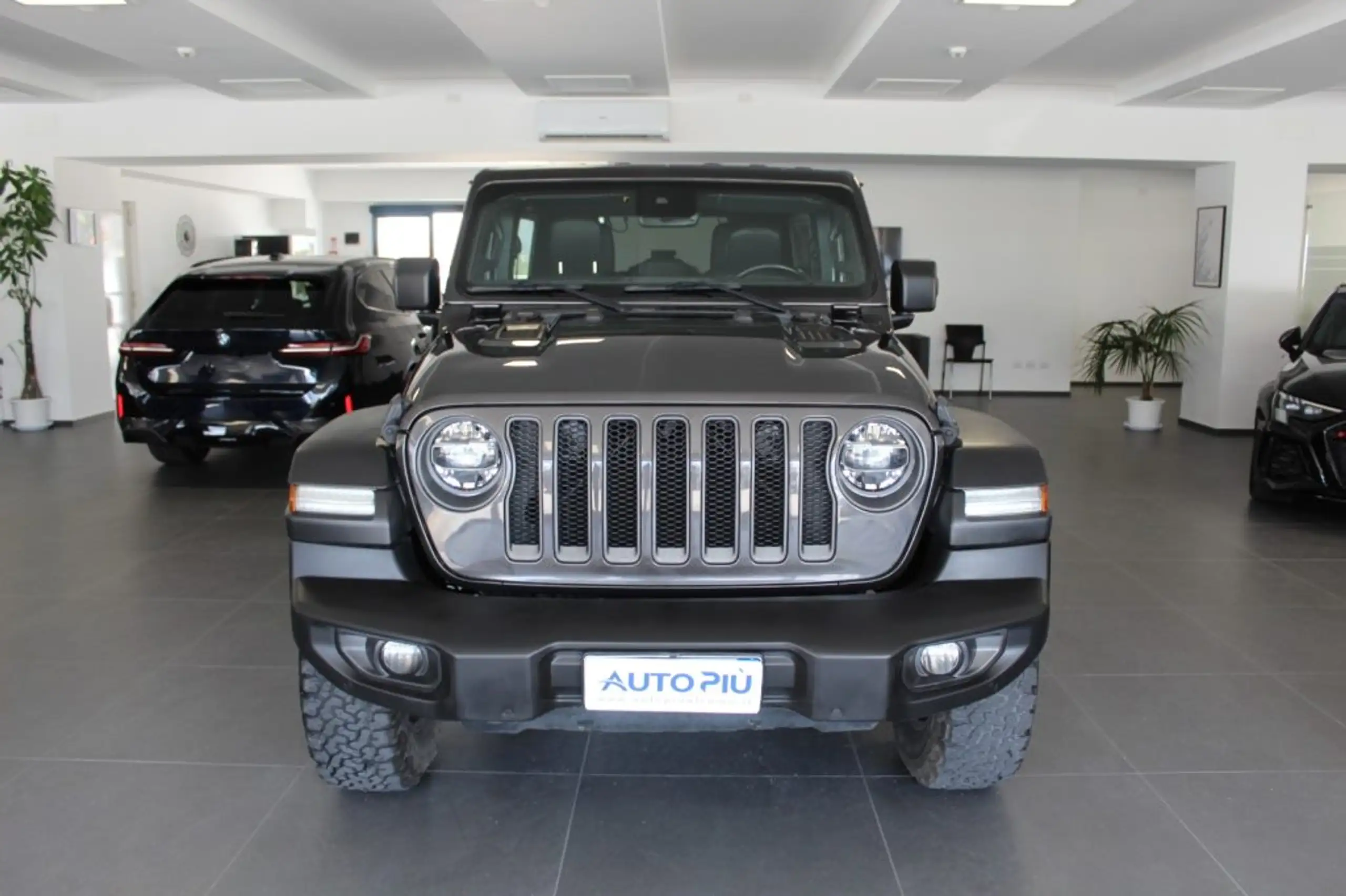 Jeep - Wrangler