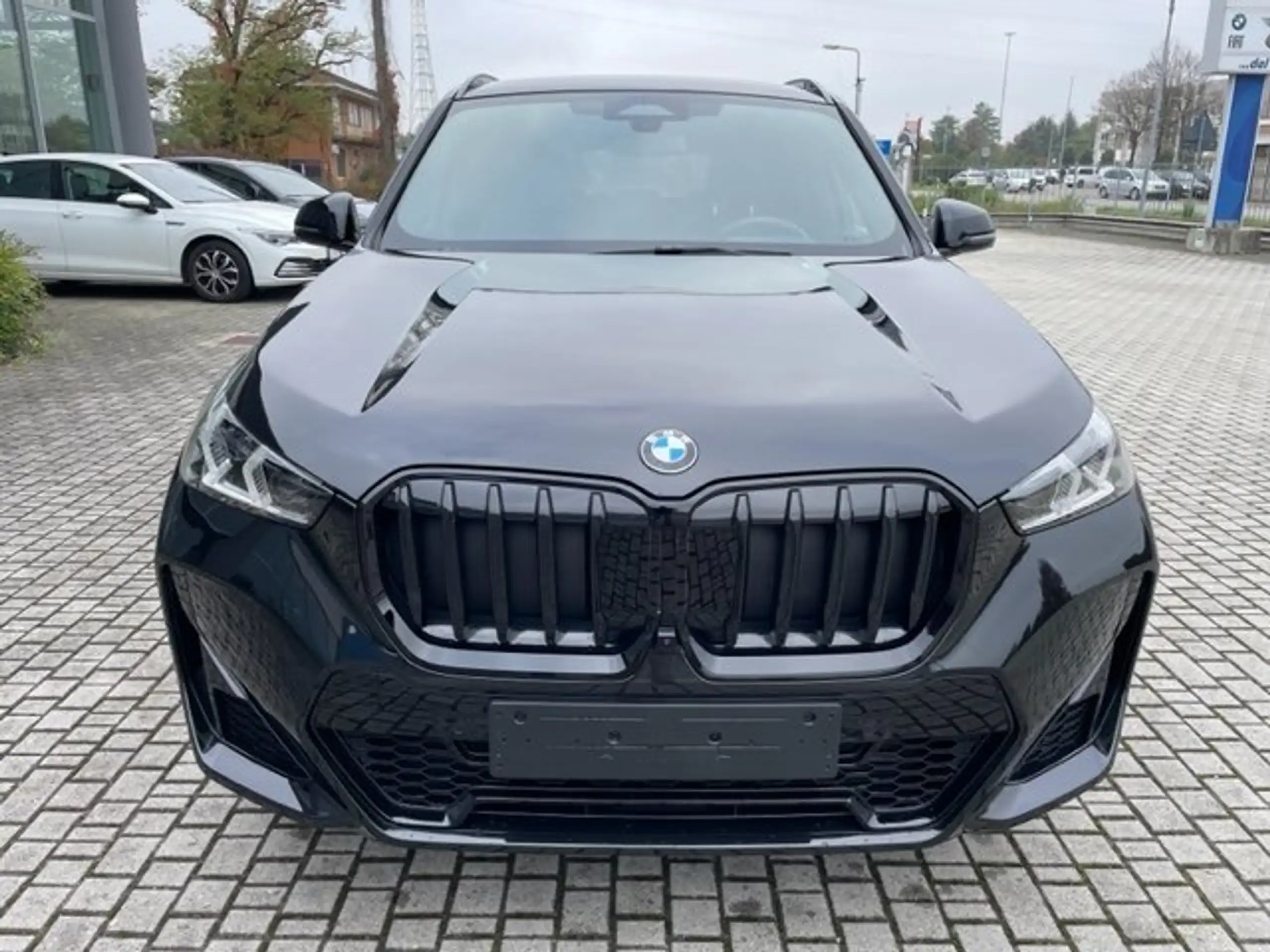 BMW - X1