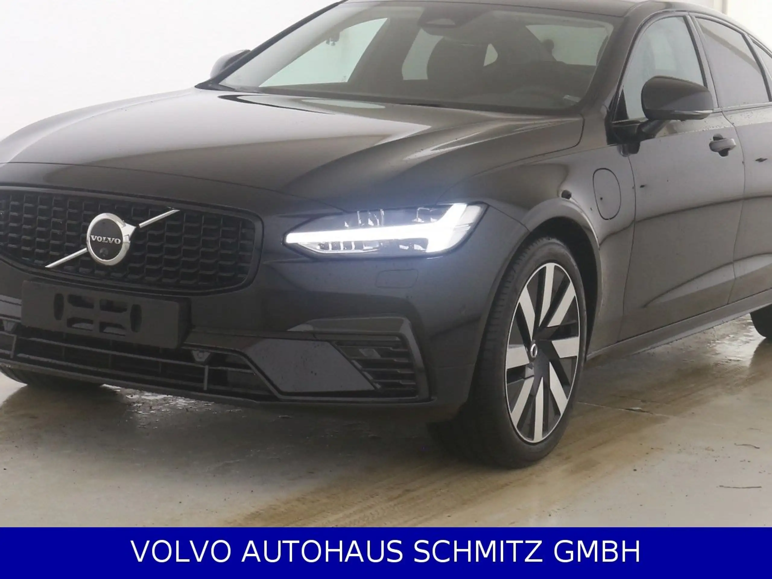 Volvo - S90