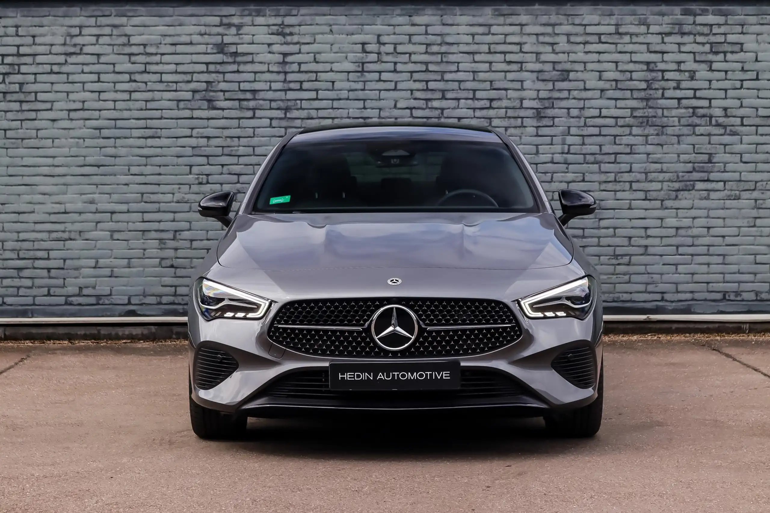 Mercedes-Benz - CLA 250