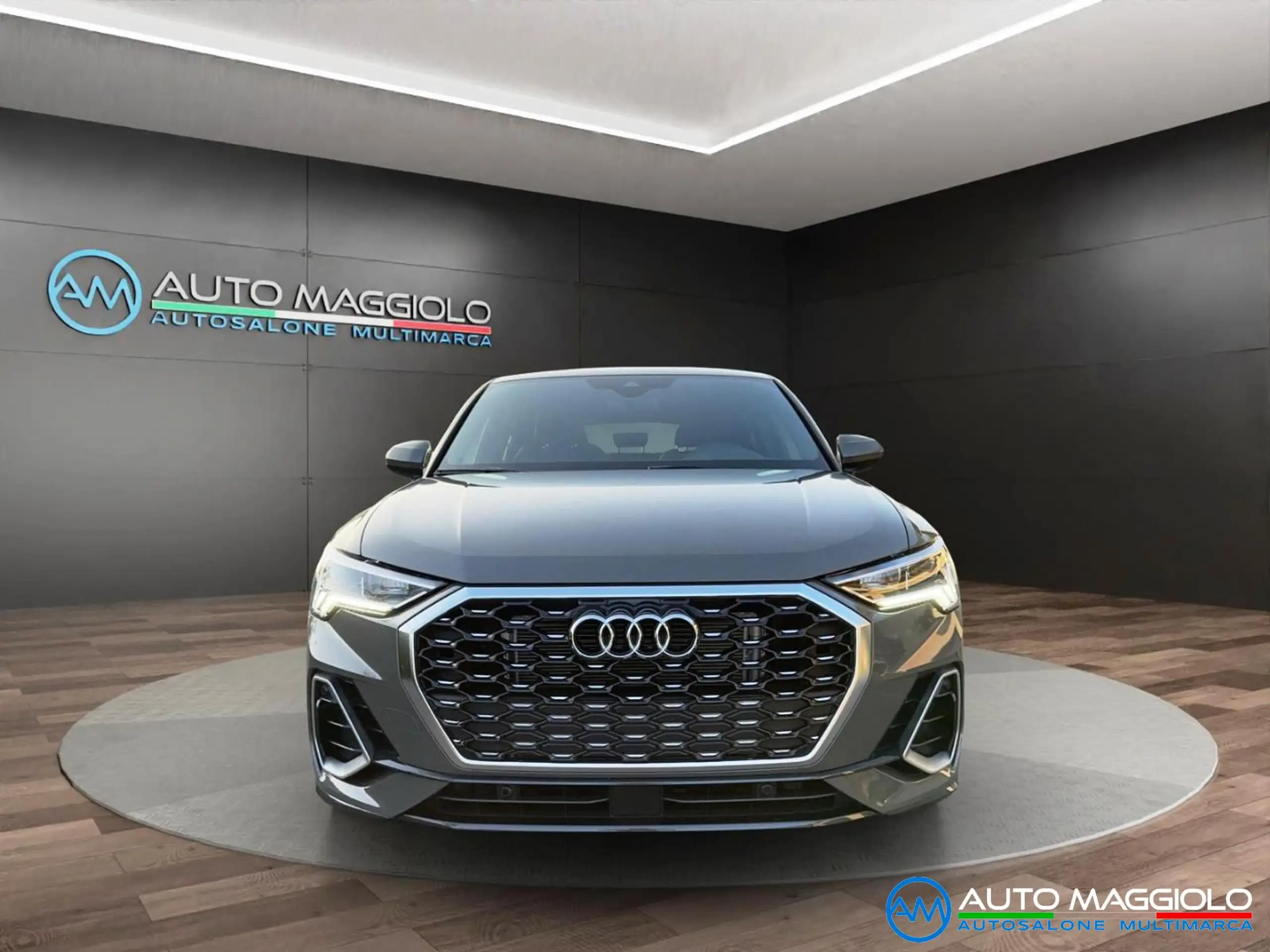 Audi - Q3