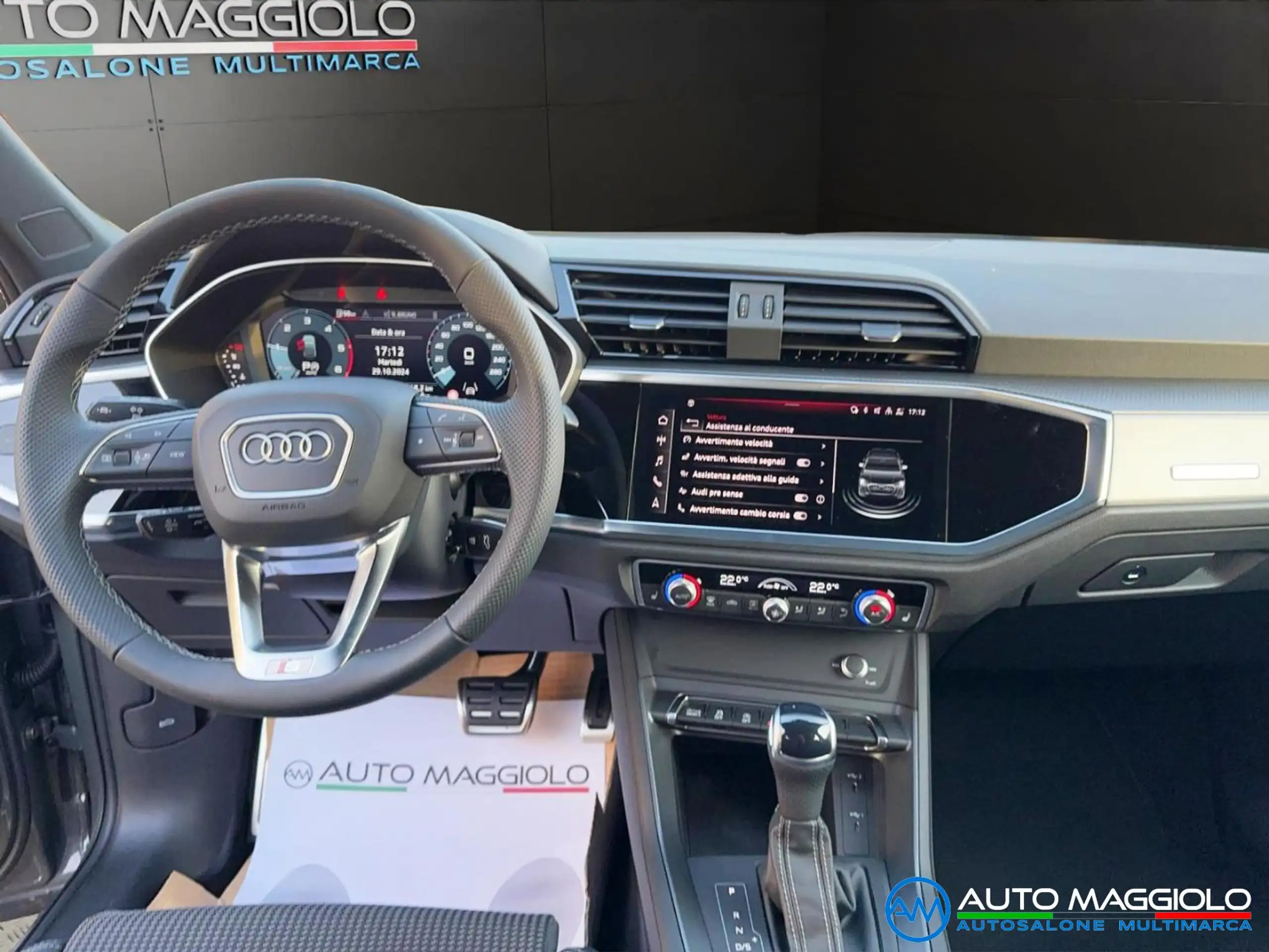 Audi - Q3