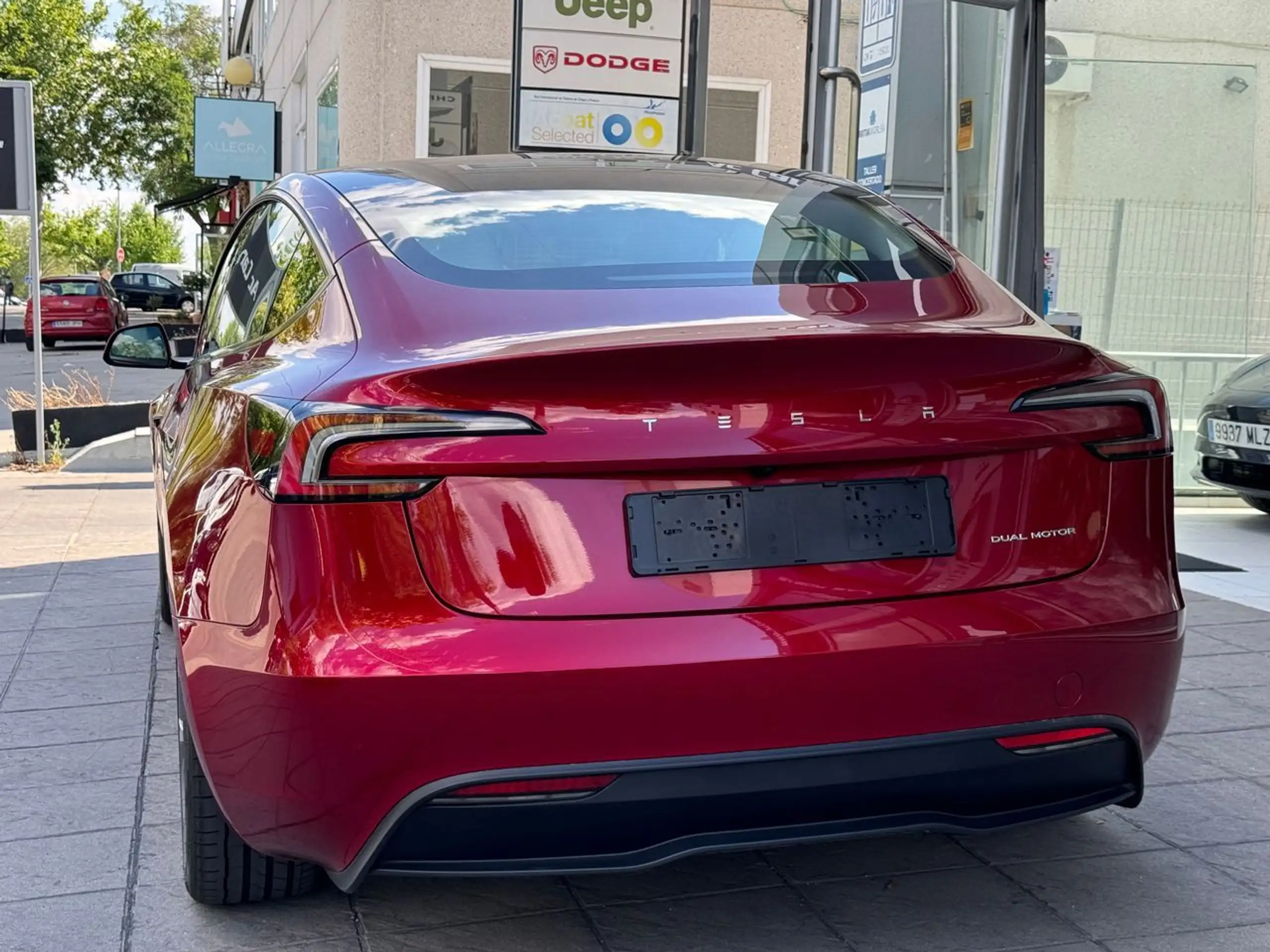 Tesla - Model 3