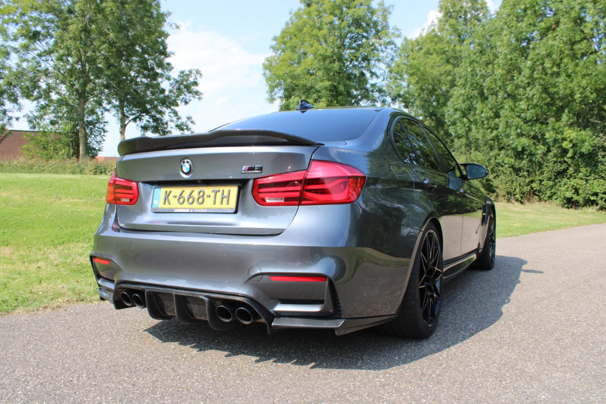 BMW - M3