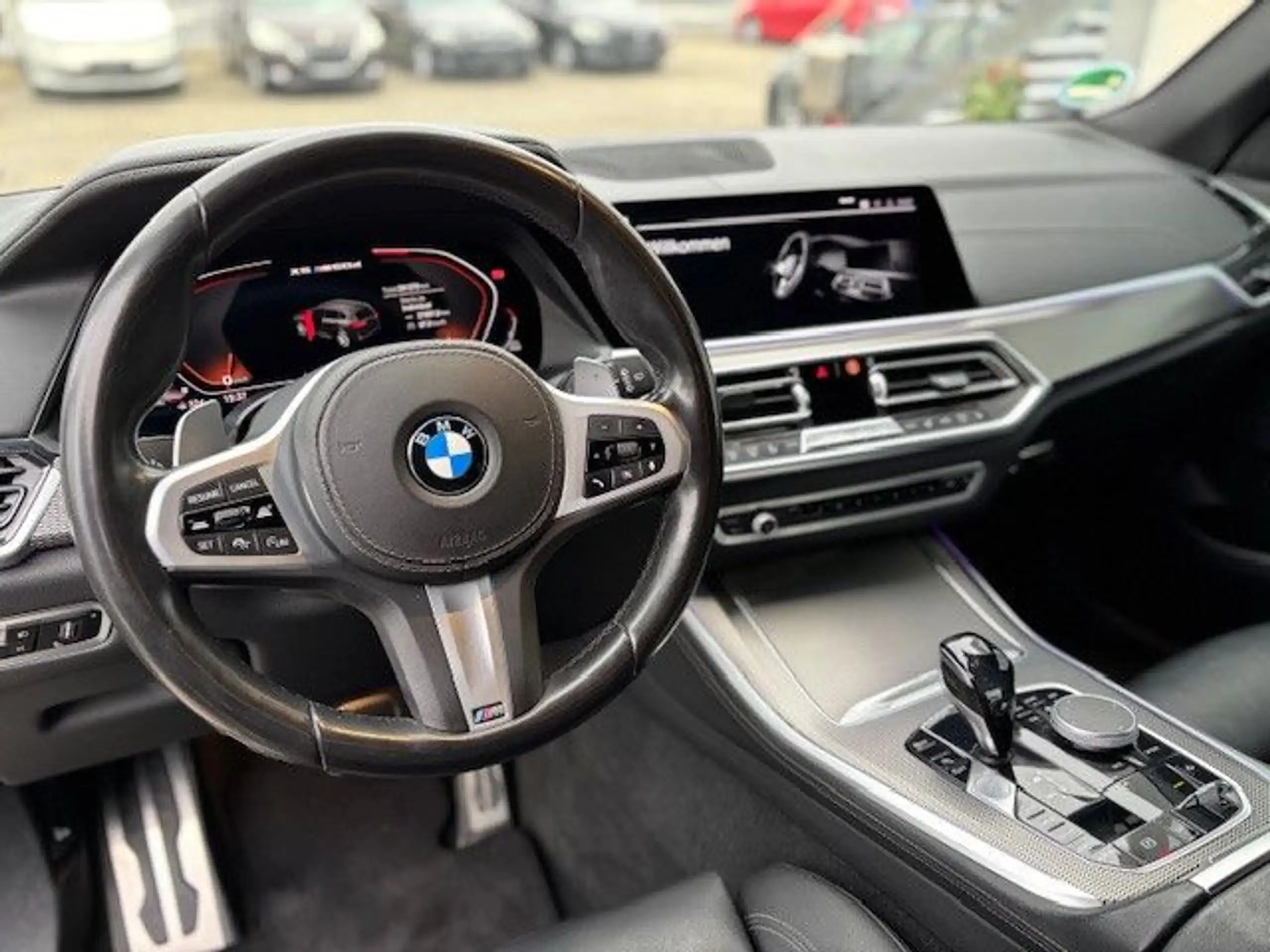 BMW - X5 M