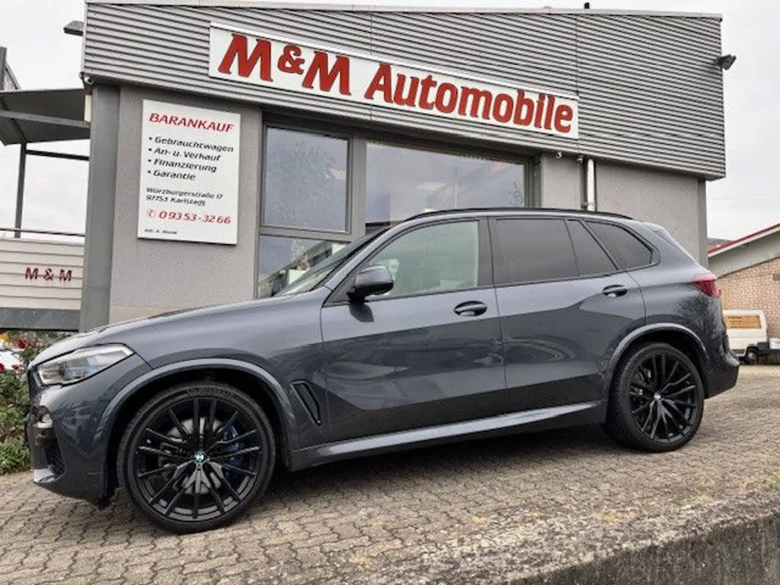 BMW - X5 M