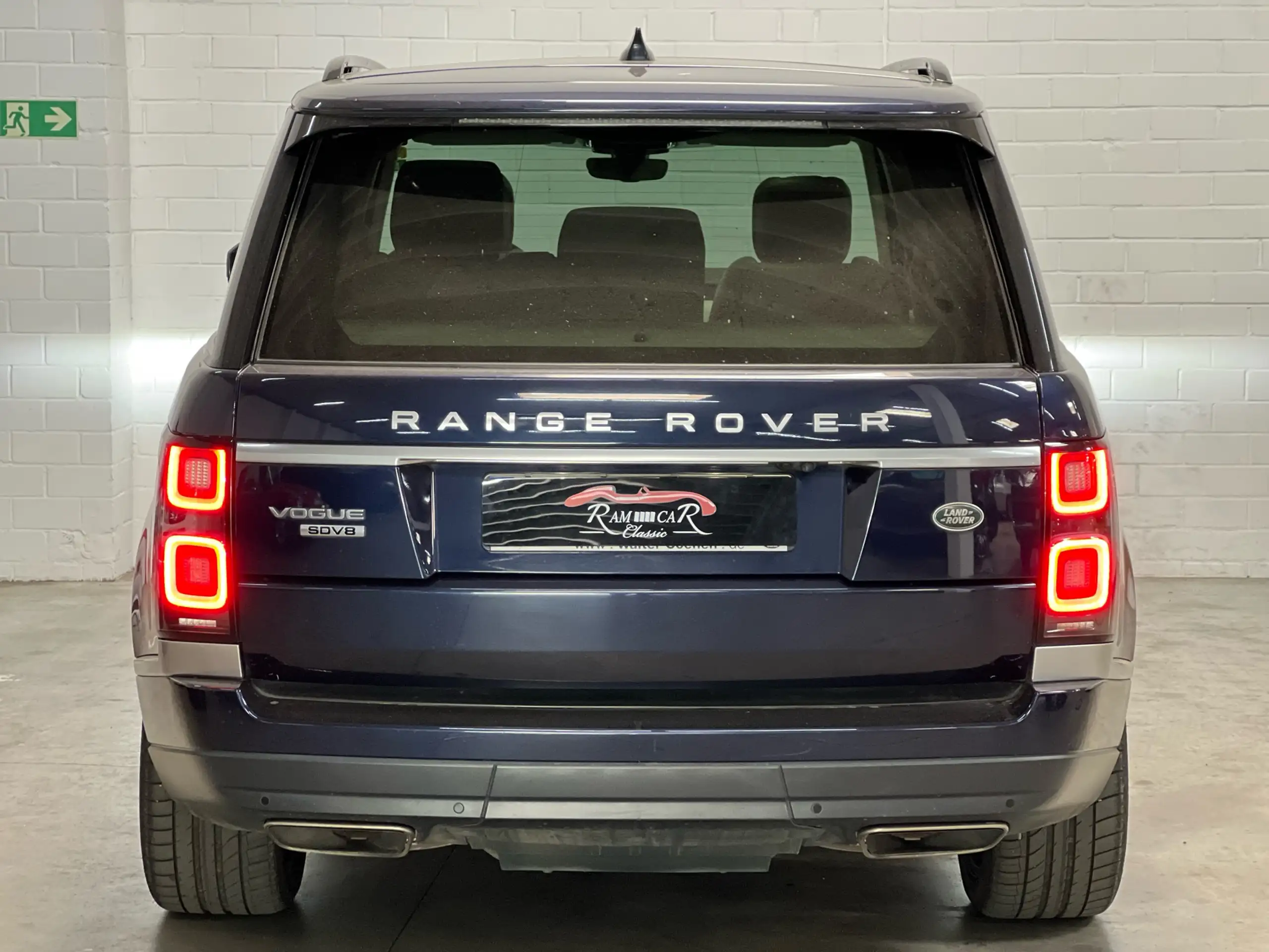 Land Rover - Range Rover