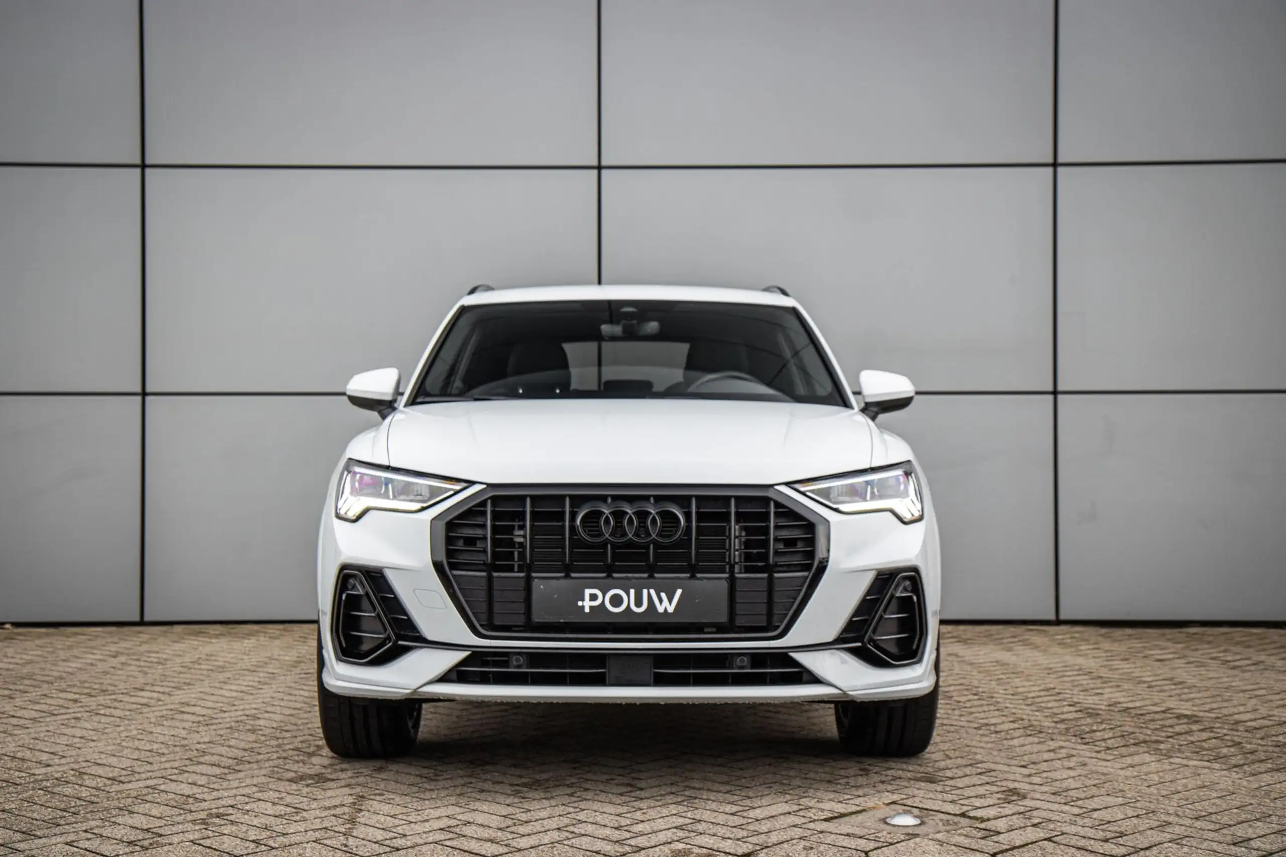 Audi - Q3