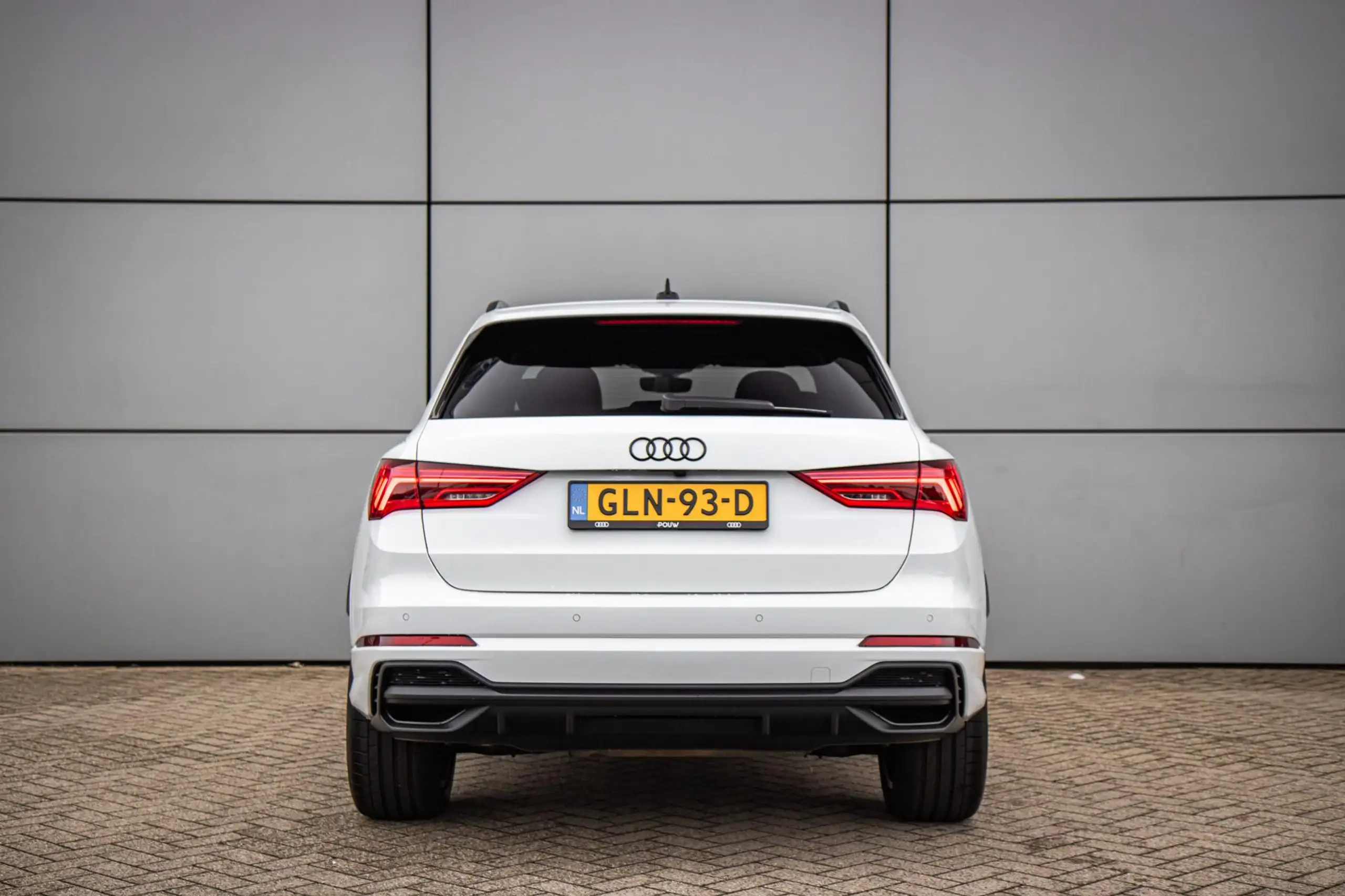 Audi - Q3