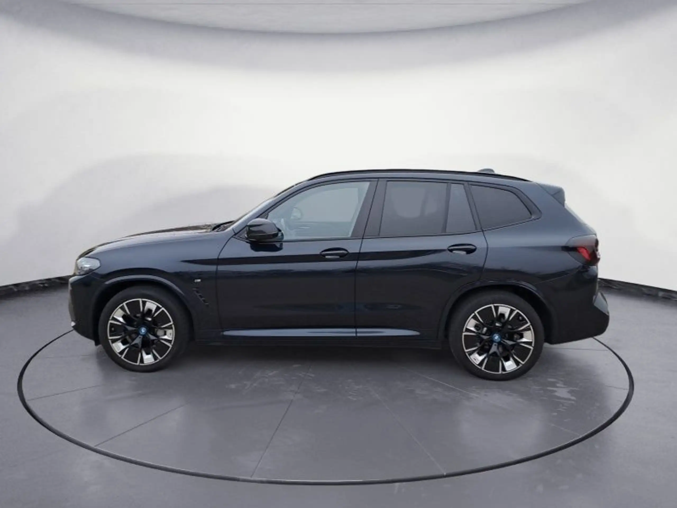 BMW - iX3