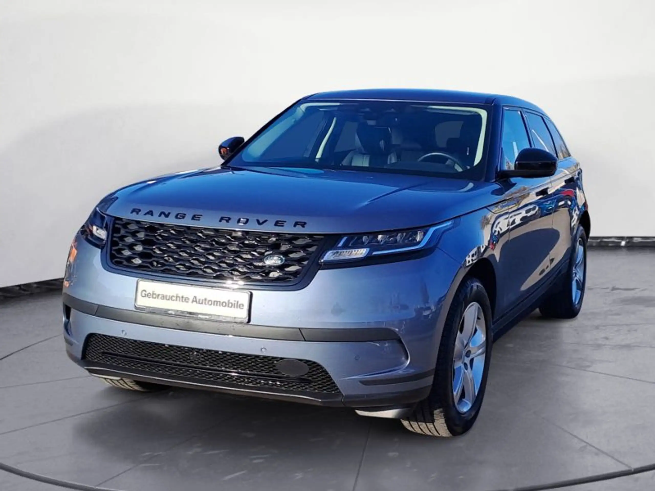 Land Rover - Range Rover Velar