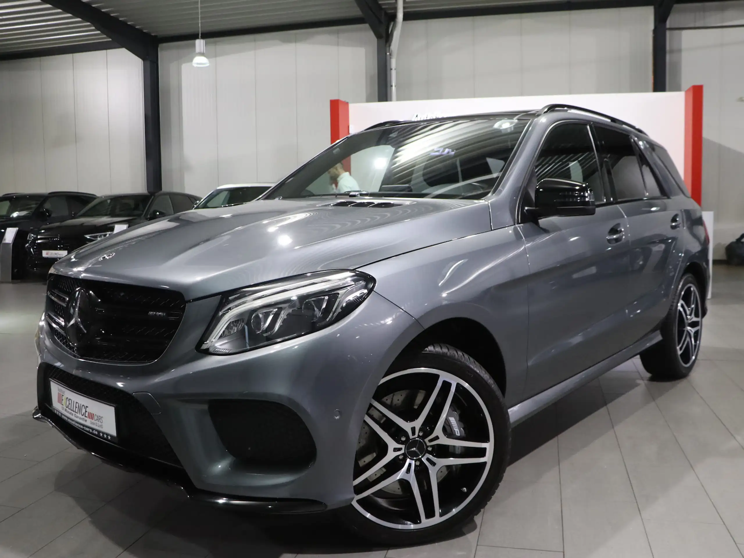 Mercedes-Benz - GLE 43 AMG