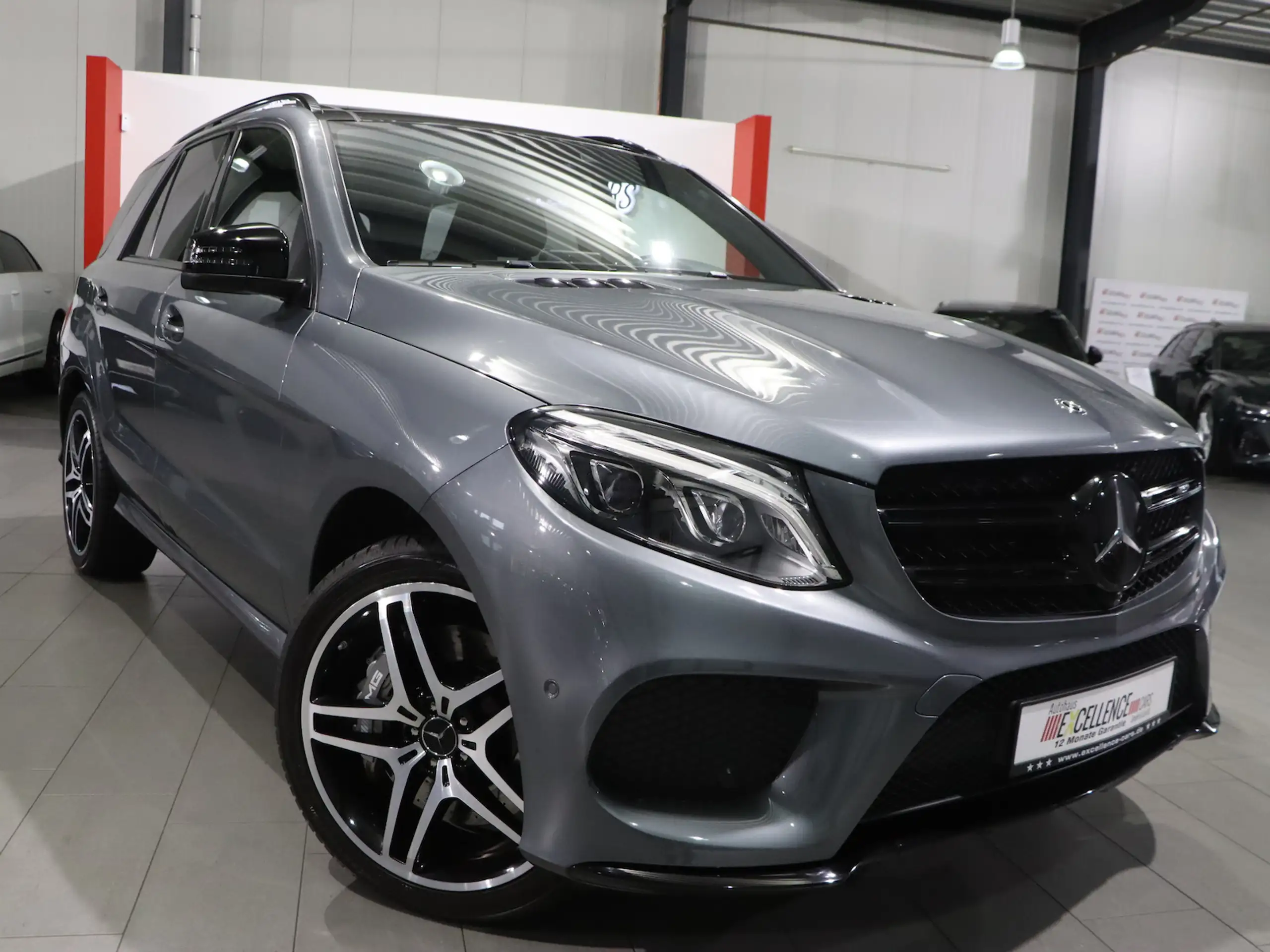 Mercedes-Benz - GLE 43 AMG